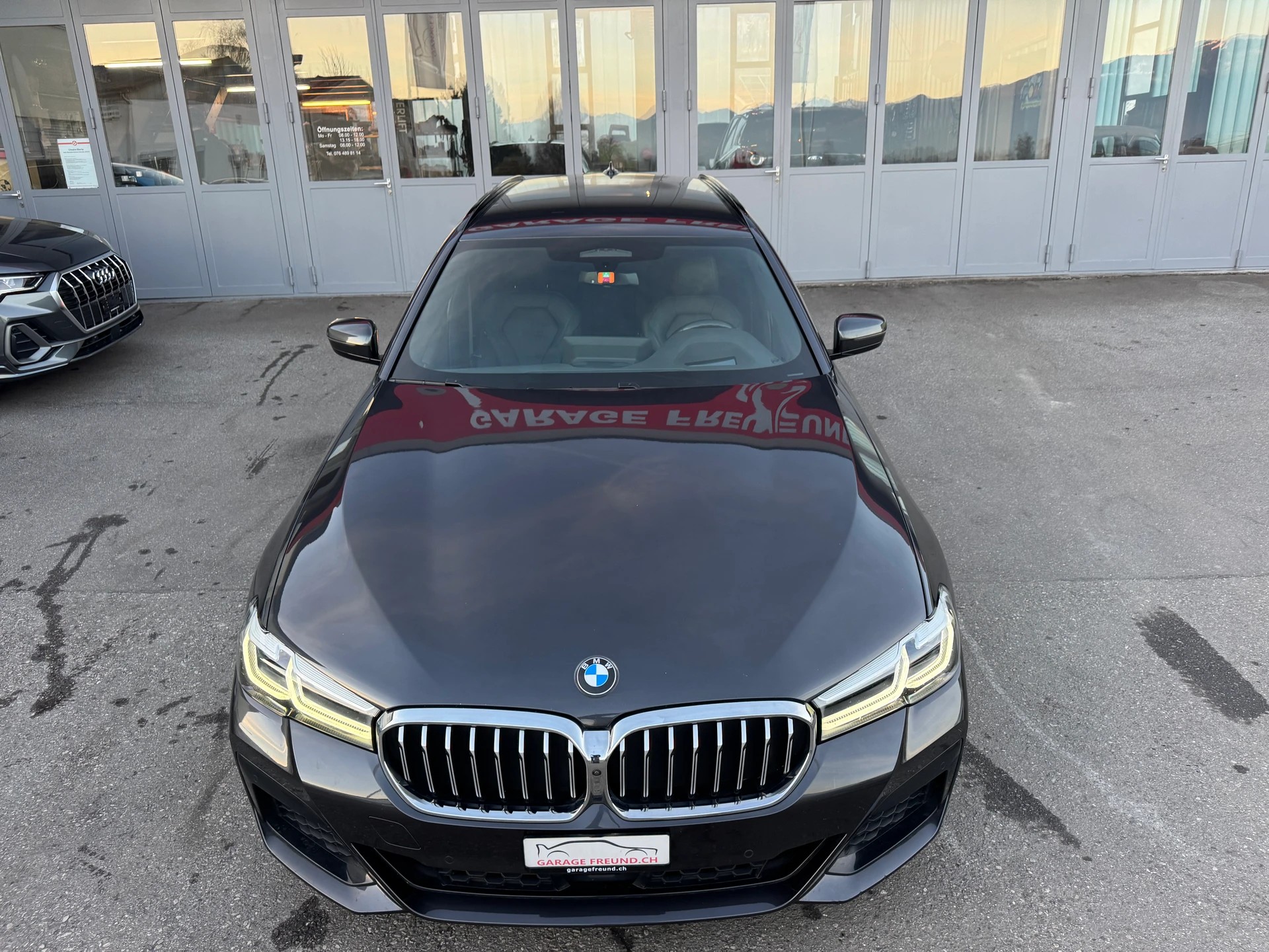 BMW 520d xDrive 48V Touring M Sport Steptronic-image-10