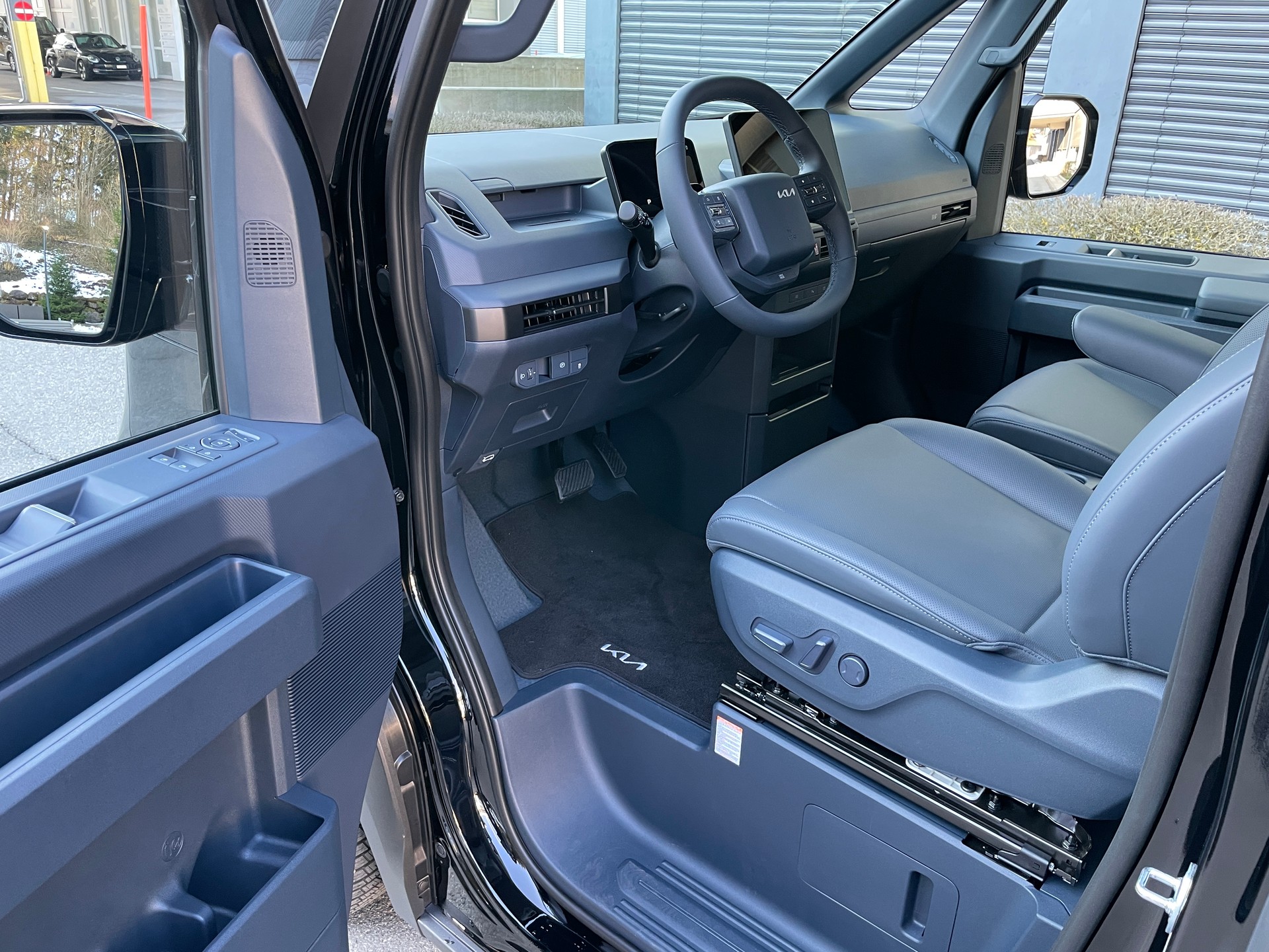 KIA PV5 71.2 kWh Elite-image-13