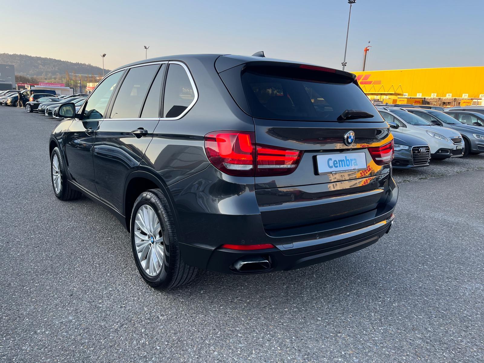 BMW X5 50i xDrive SAG-image-4