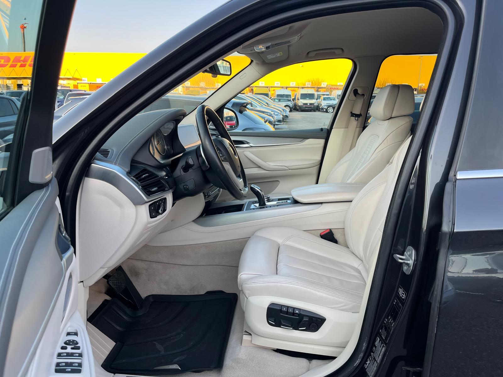 BMW X5 50i xDrive SAG-image-8
