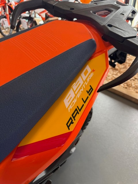 KTM 890 Adventure R Rally 2026-image-12