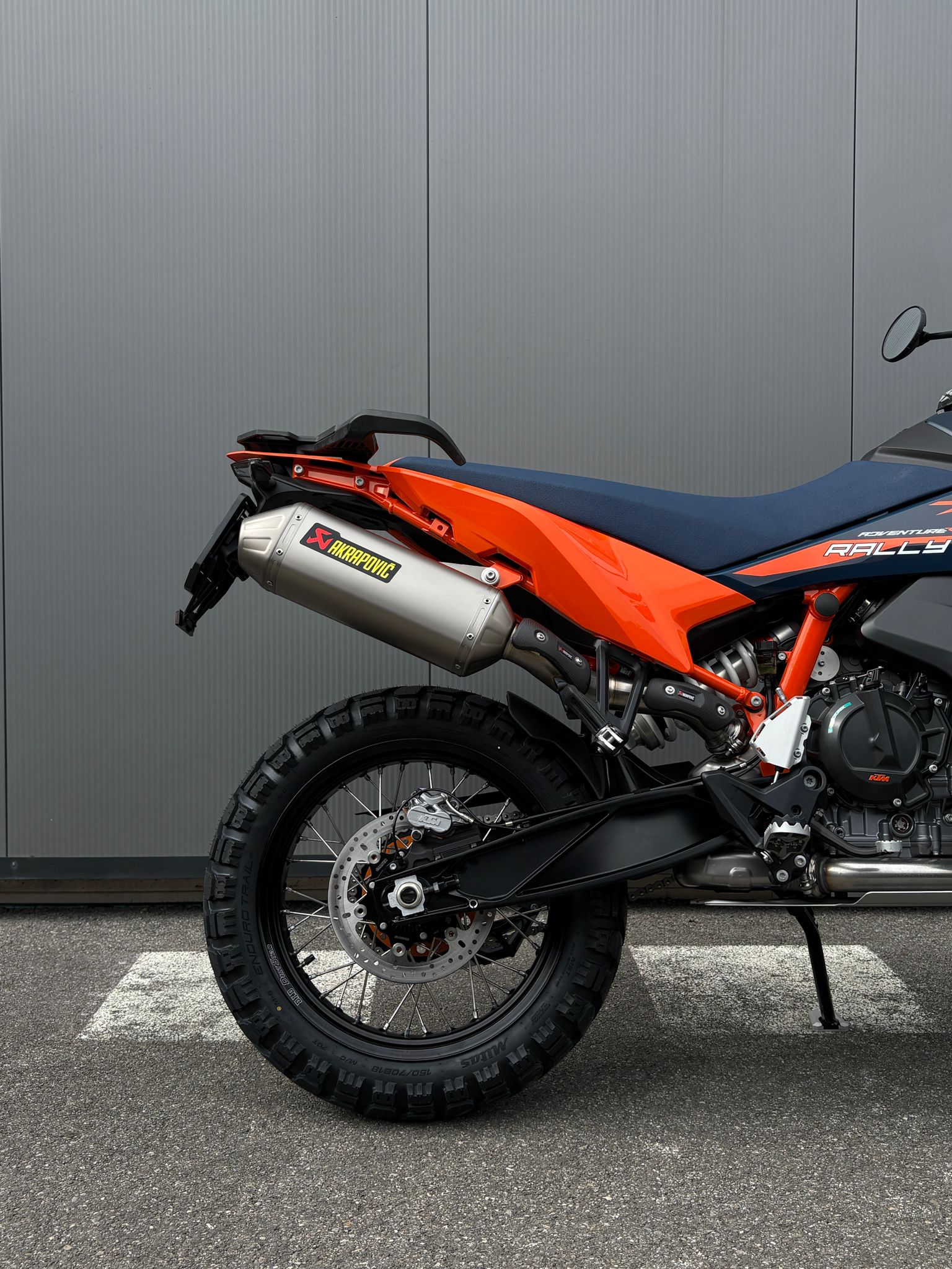 KTM 890 Adventure R Rally 2026-showroom-element-3