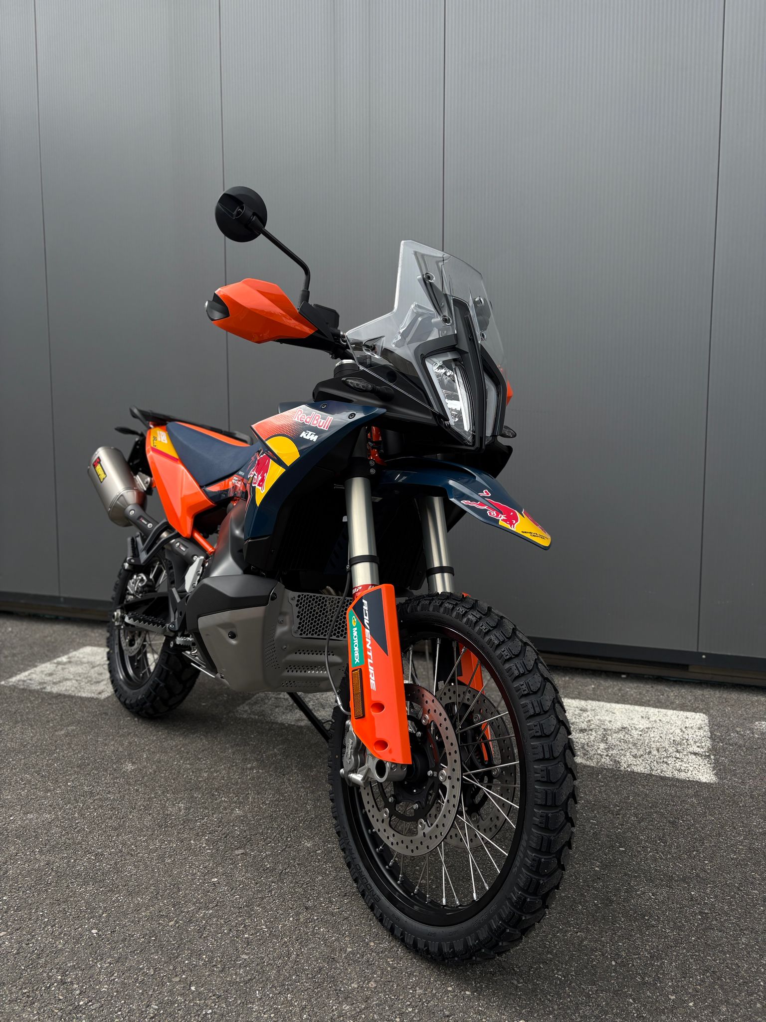 KTM 890 Adventure R Rally 2026-showroom-element-1