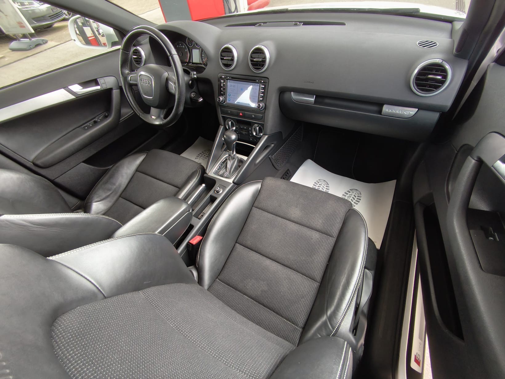 AUDI A3 Sportback 2.0 TFSI S Line Style quattro S-tronic-image-14