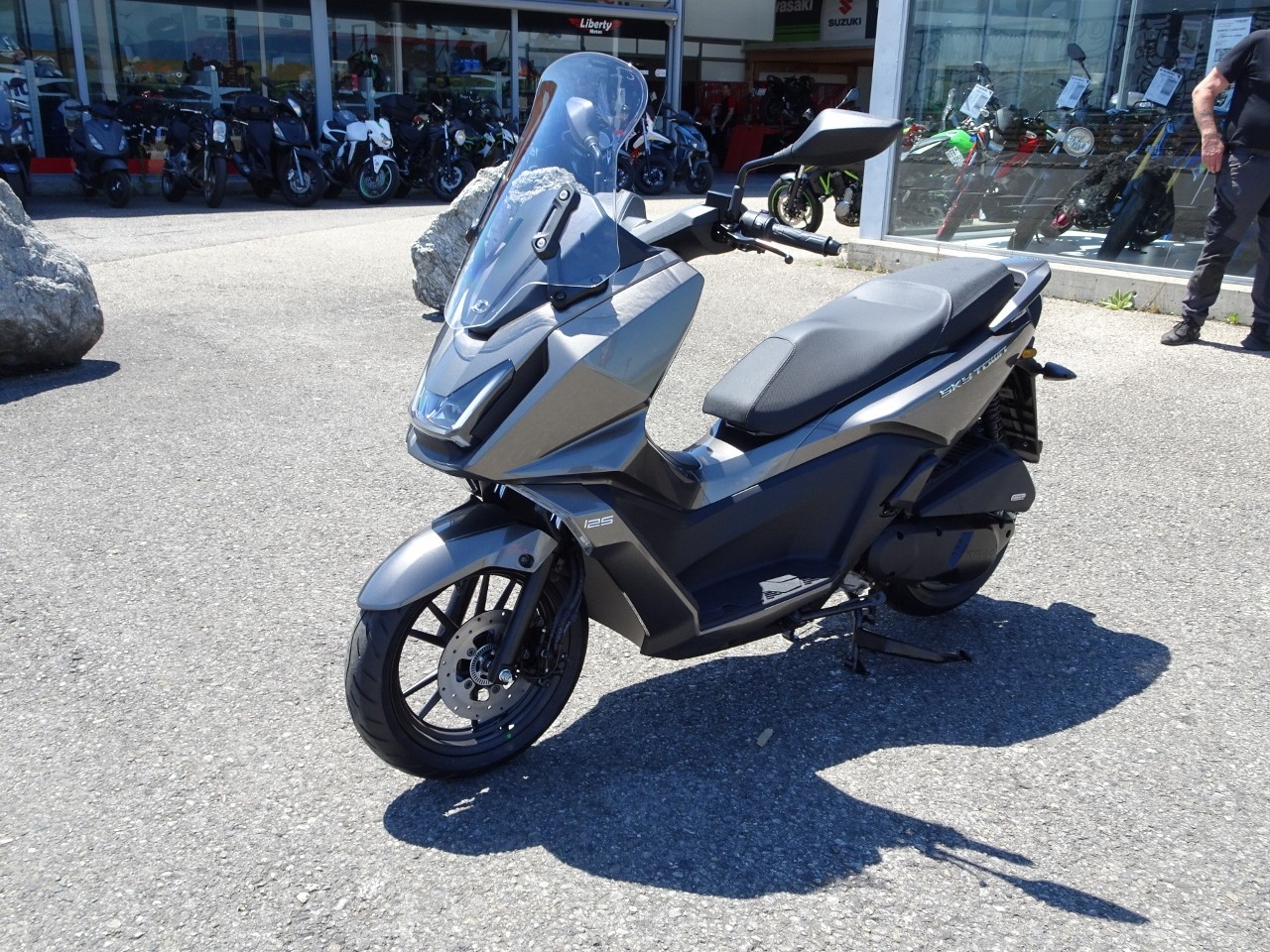 KYMCO Sky Town 125-showroom-element-2