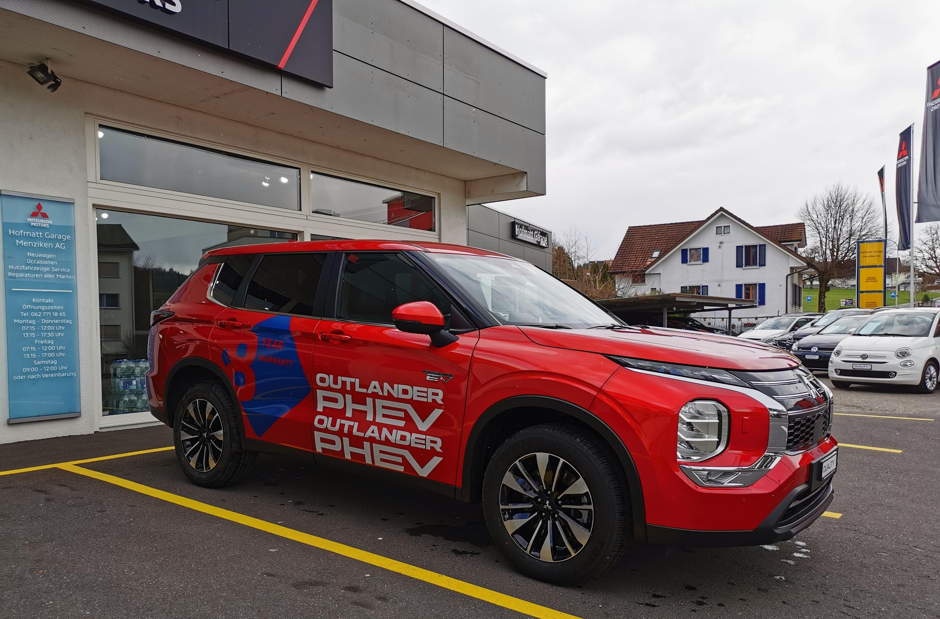 MITSUBISHI Outlander 2.4 PHEV Invite 4x4-image-2