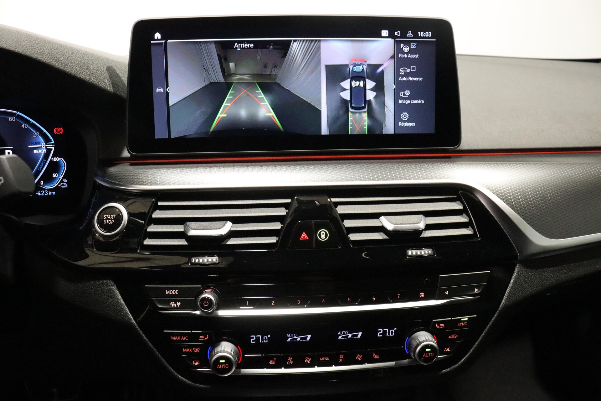 BMW 530e xDrive SAG Touring-image-15