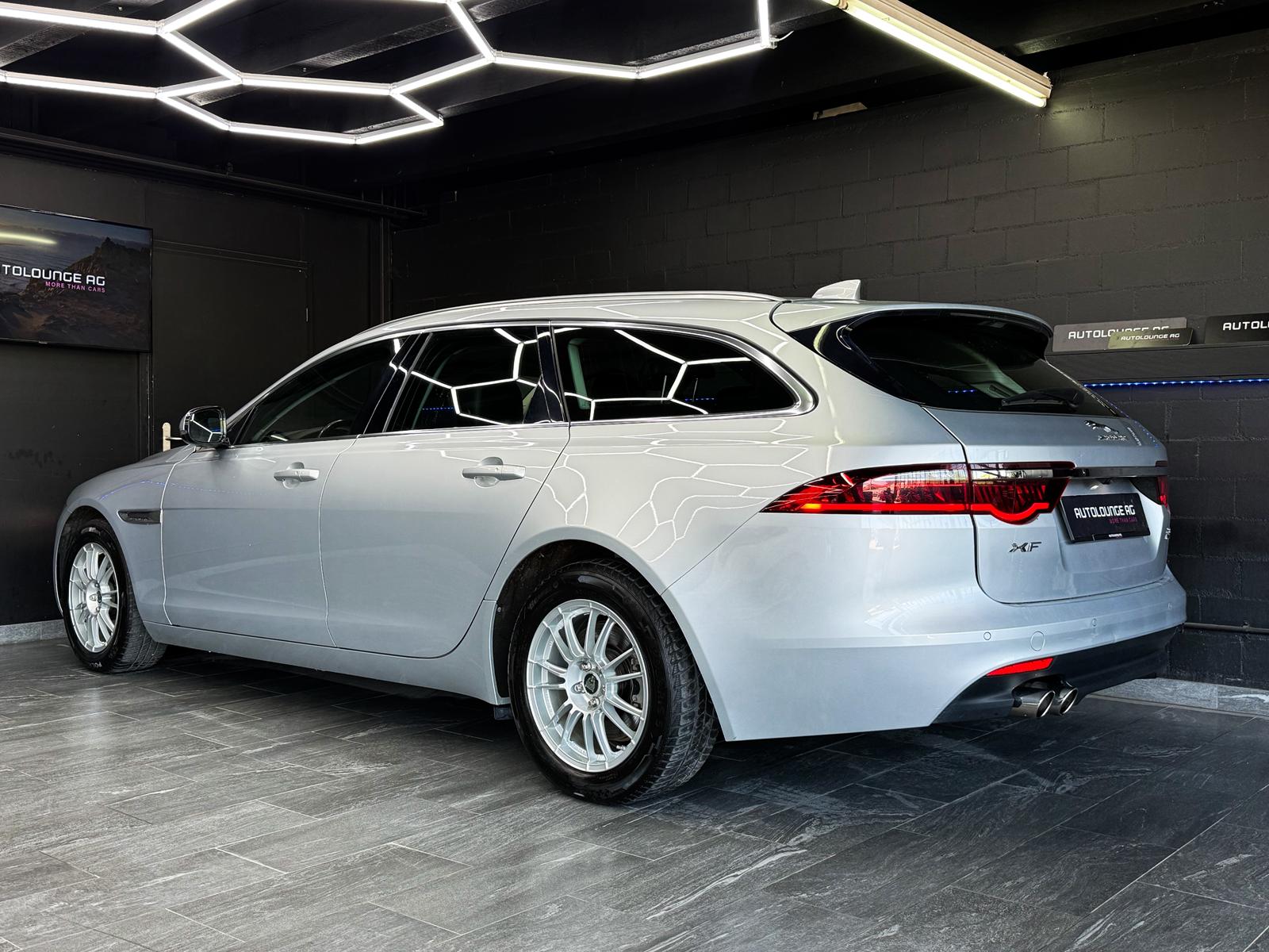 JAGUAR XF Sportbrake 20d Prestige AWD Automatic-image-6