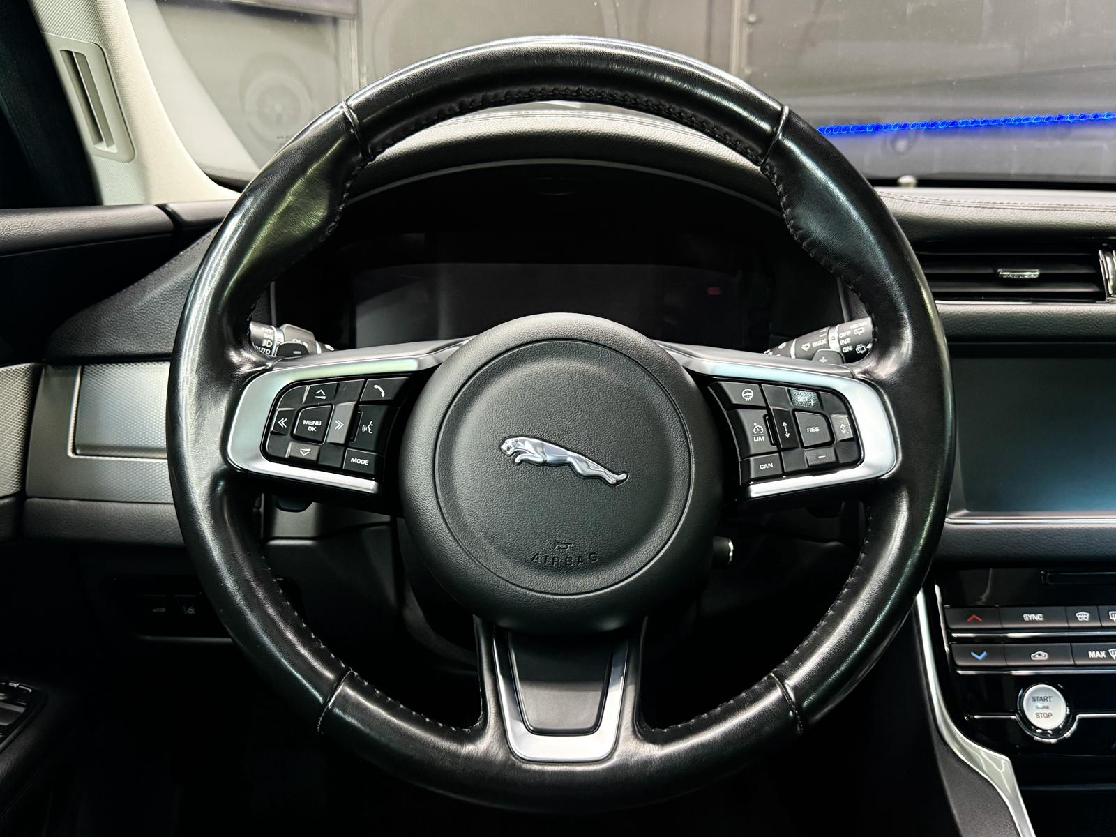 JAGUAR XF Sportbrake 20d Prestige AWD Automatic-image-12