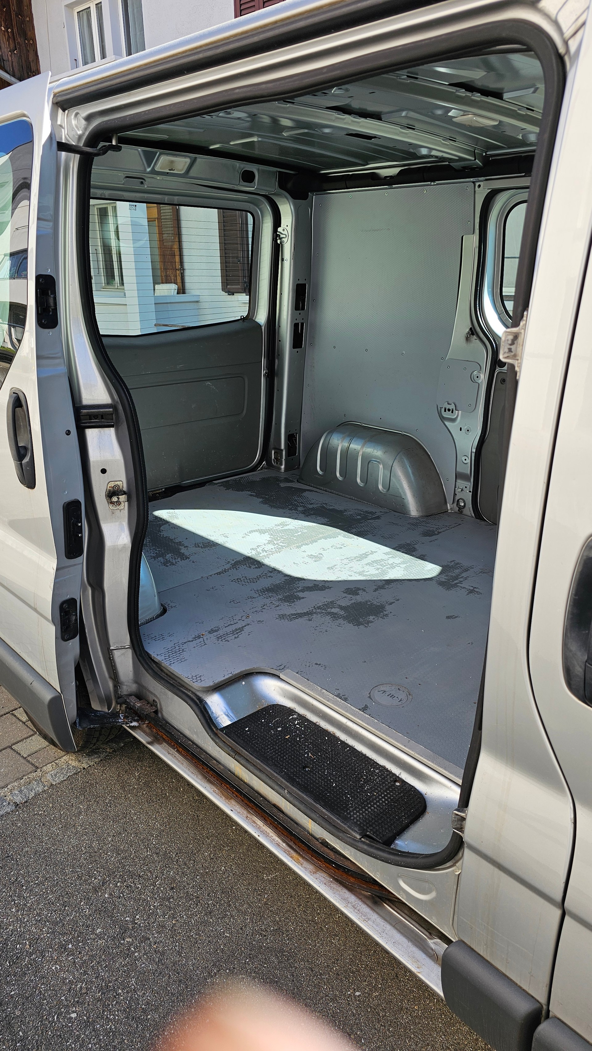 OPEL Vivaro 2.0 CDTI ecoFLEX 2.7t L1H1-image-2