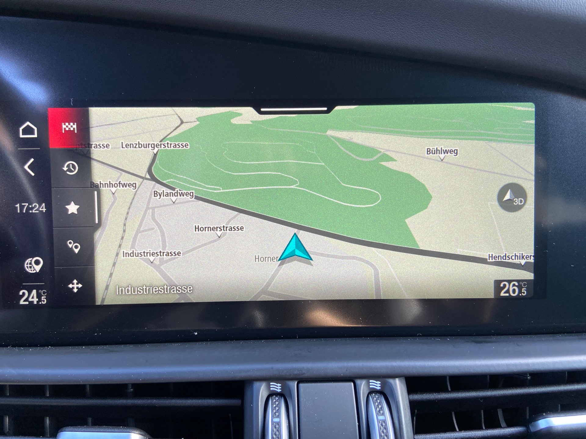 ALFA ROMEO Giulia 2.0 Intensa Sky Q4 AT8-image-11