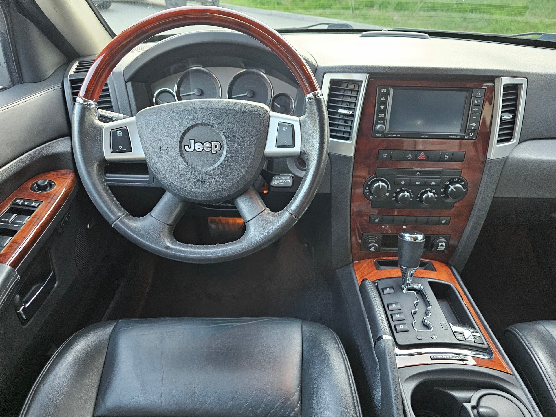 JEEP Gr.Cherokee 3.0 CRD Overland Automatic-image-6
