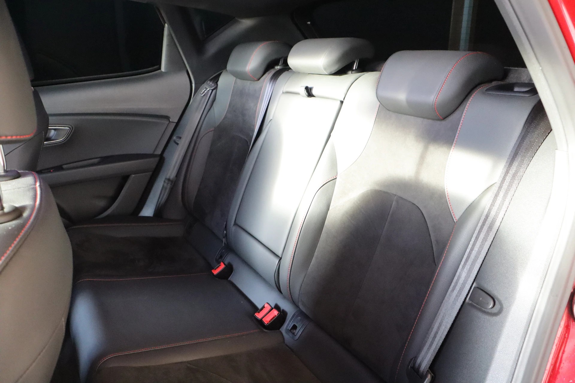 SEAT Leon 1.4 TSI ACT FR DSG-image-9