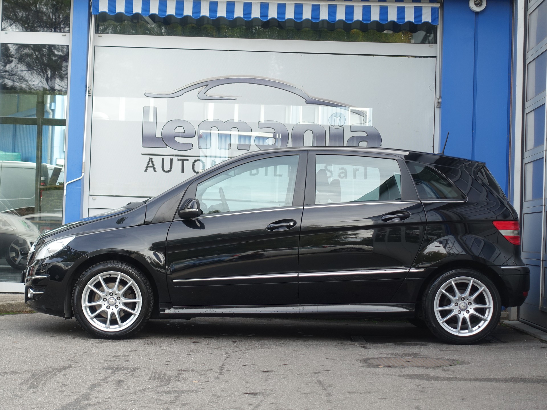 MERCEDES-BENZ B 180 CDI My Star Autotronic-image-5