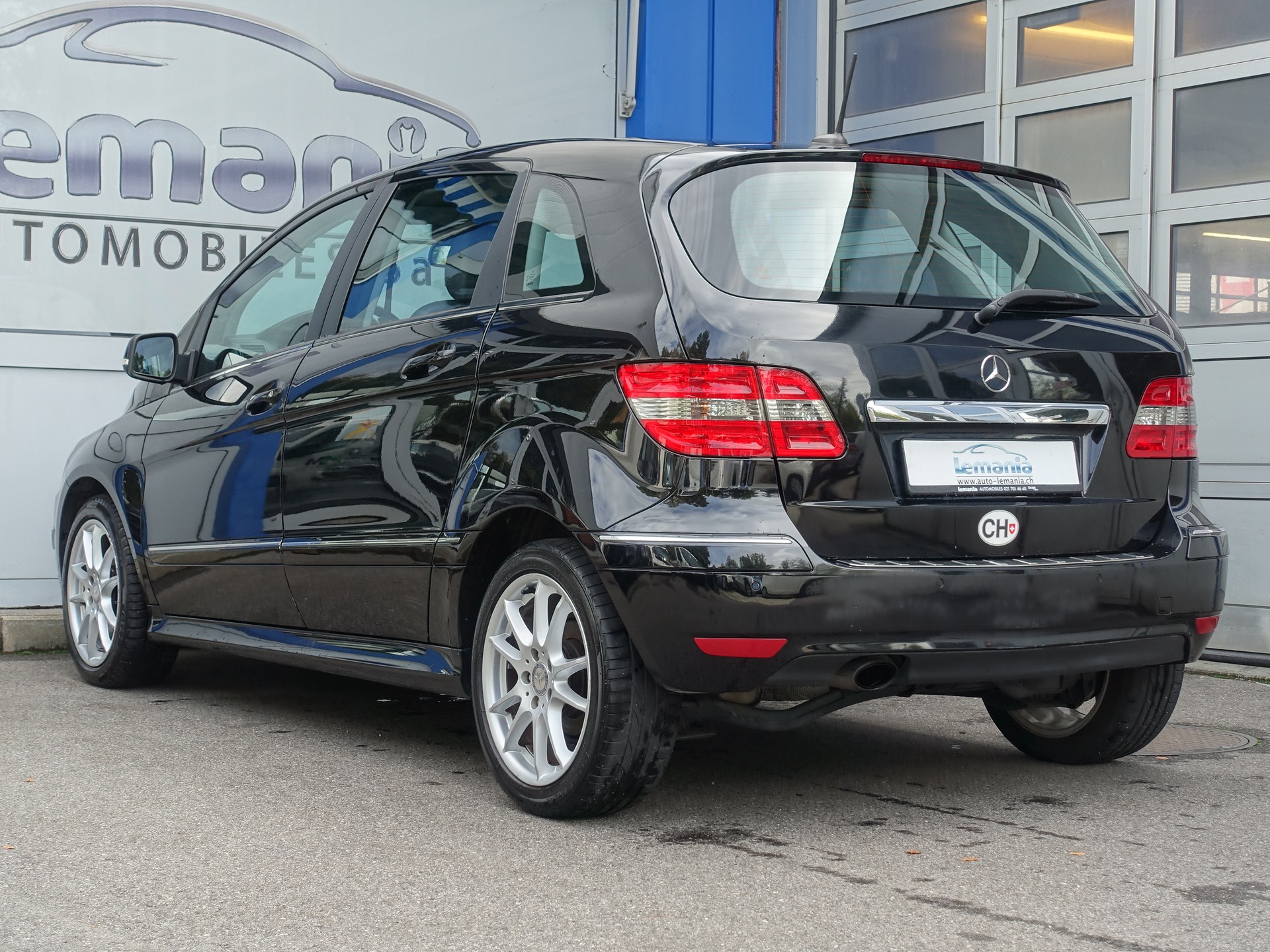 MERCEDES-BENZ B 180 CDI My Star Autotronic-showroom-element-3