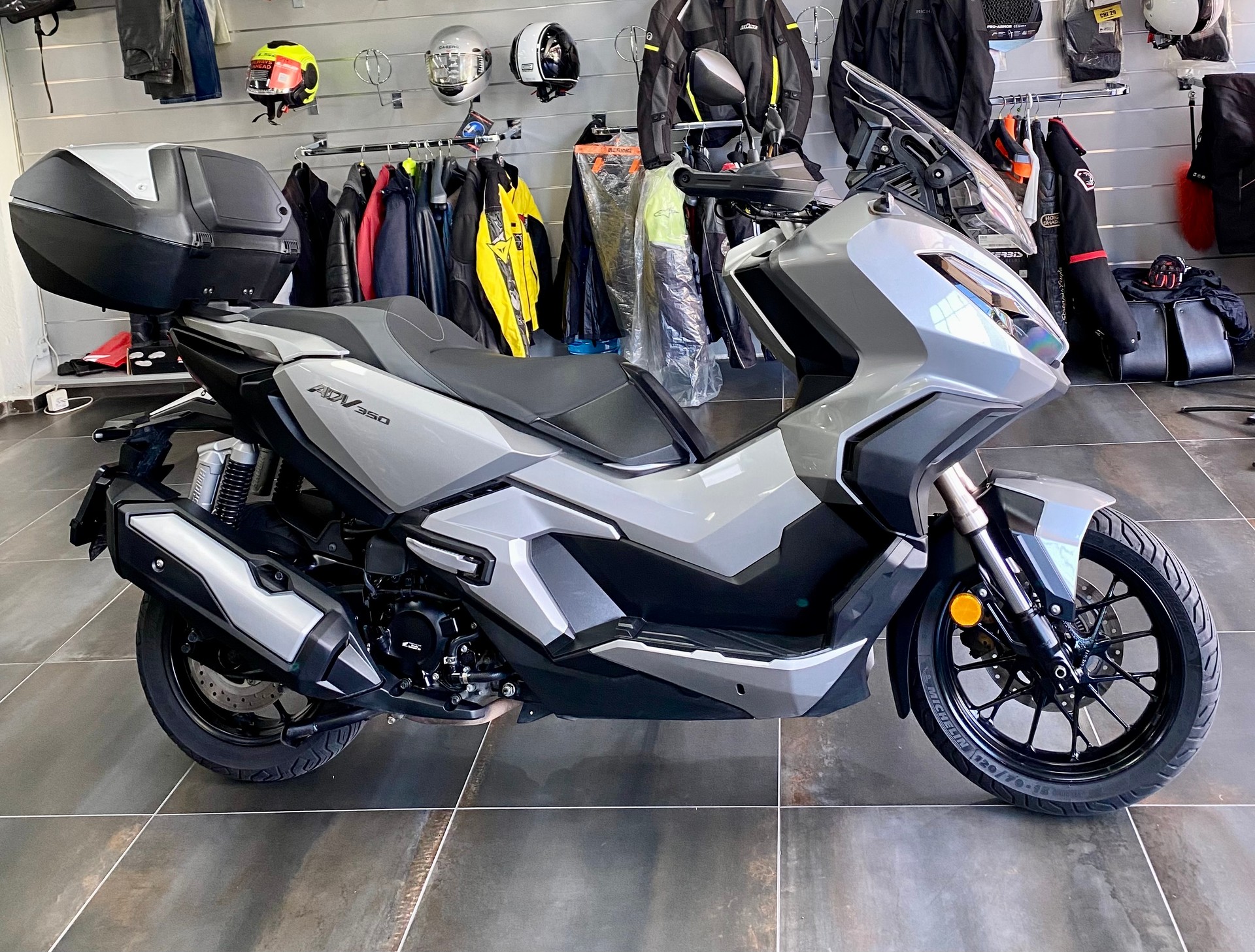HONDA ADV 350