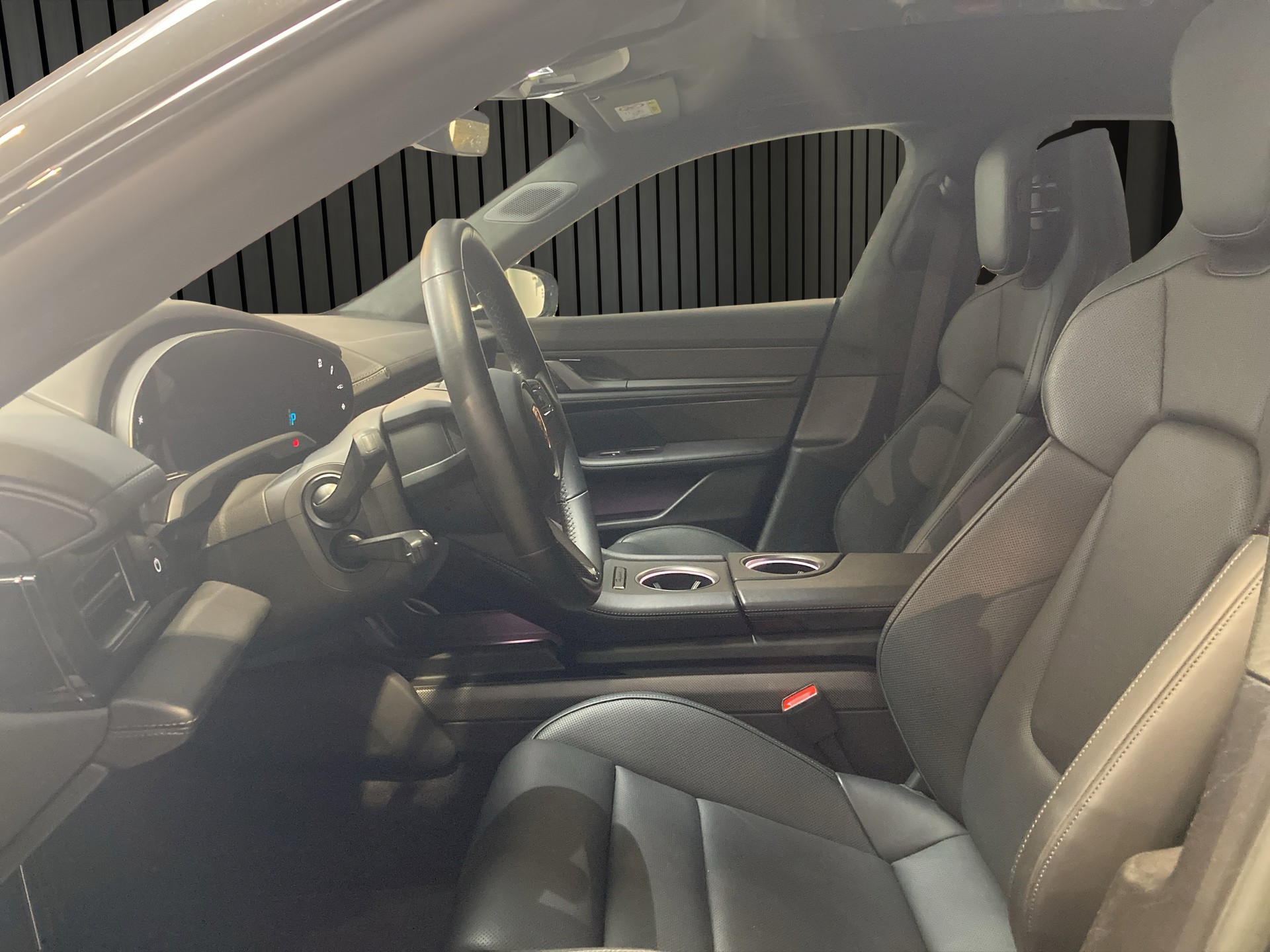 PORSCHE Taycan Turbo S Sport Turismo-image-9