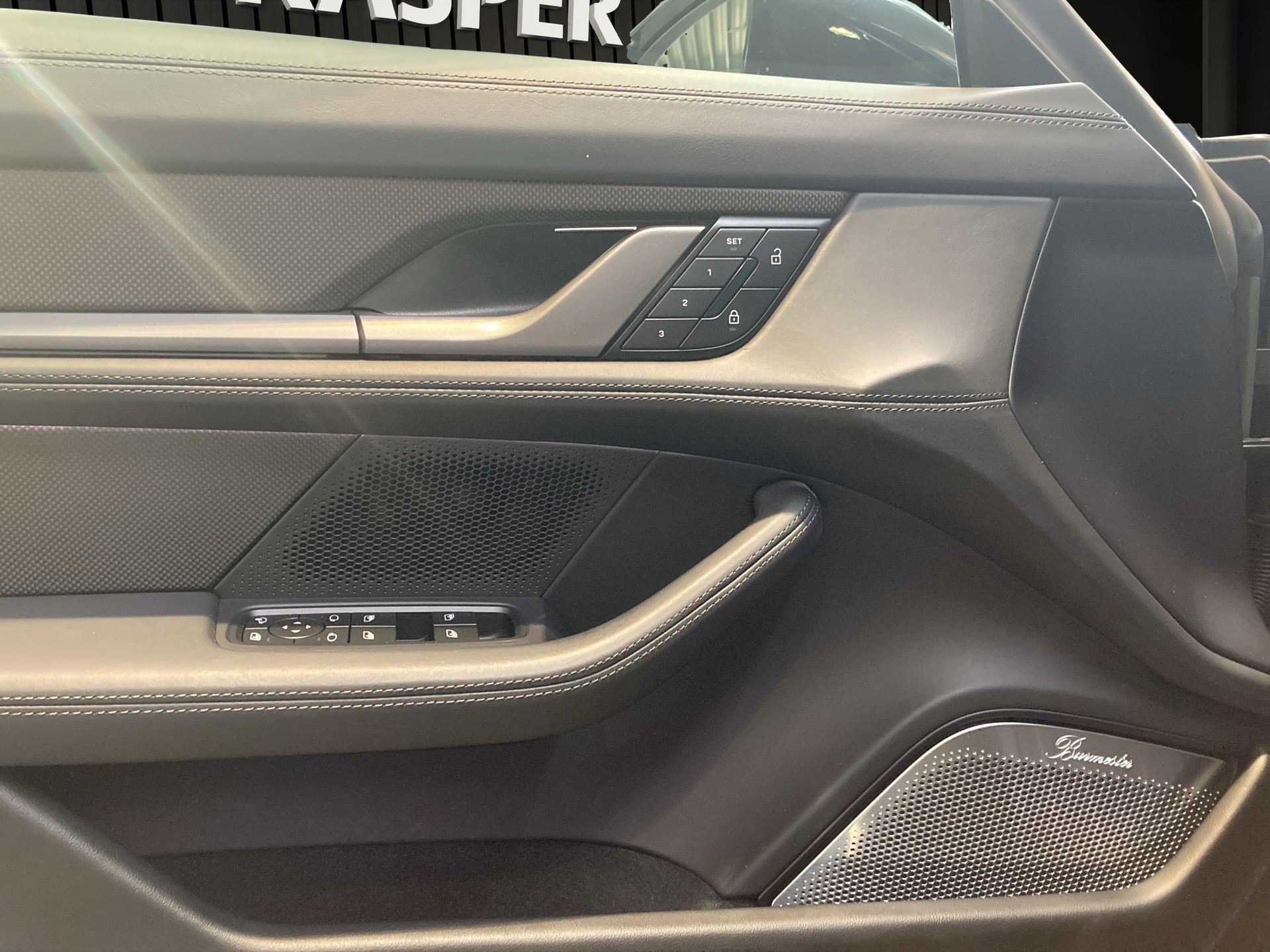 PORSCHE Taycan Turbo S Sport Turismo-image-11