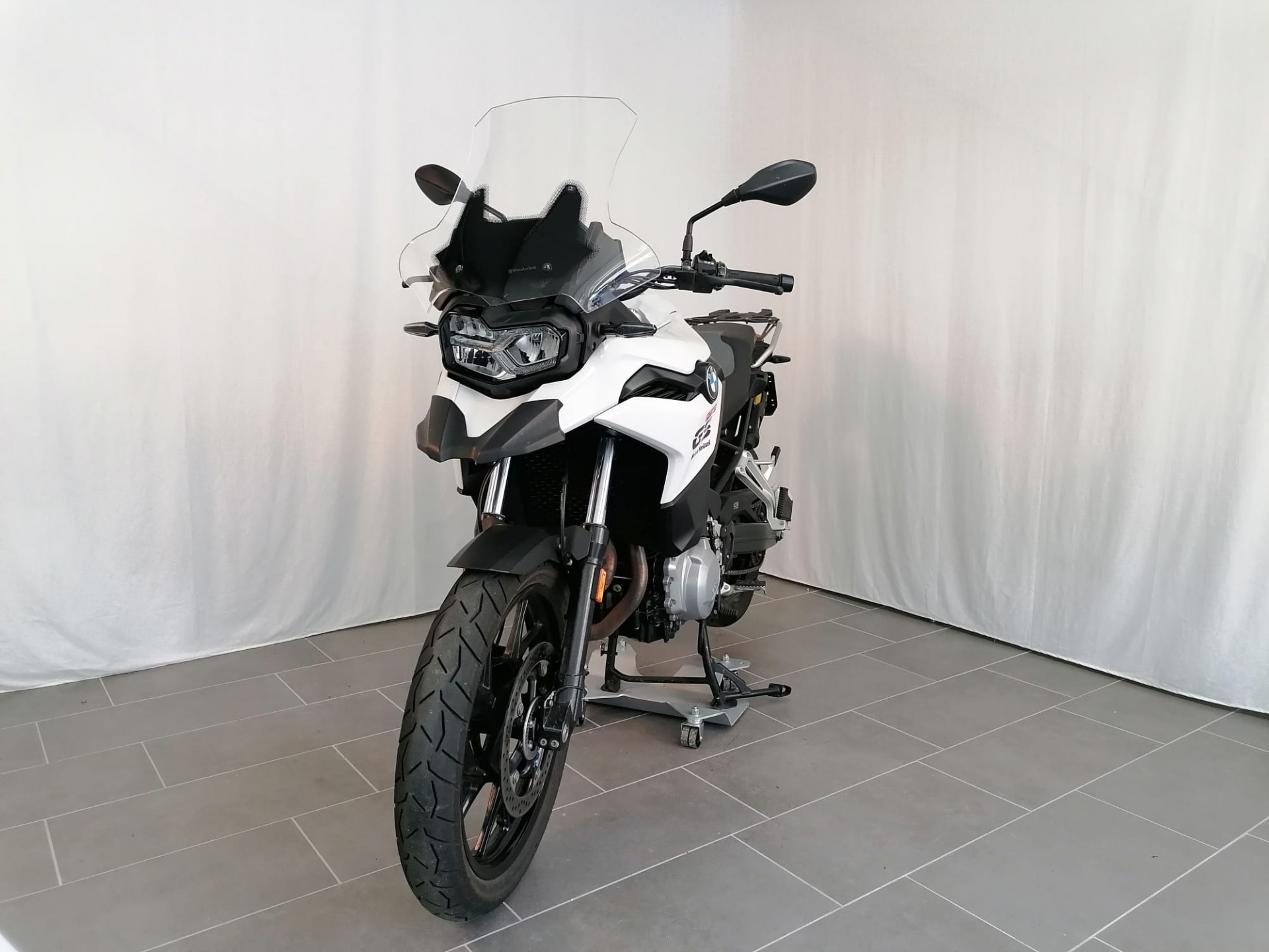 BMW F 750 GS-showroom-element-2