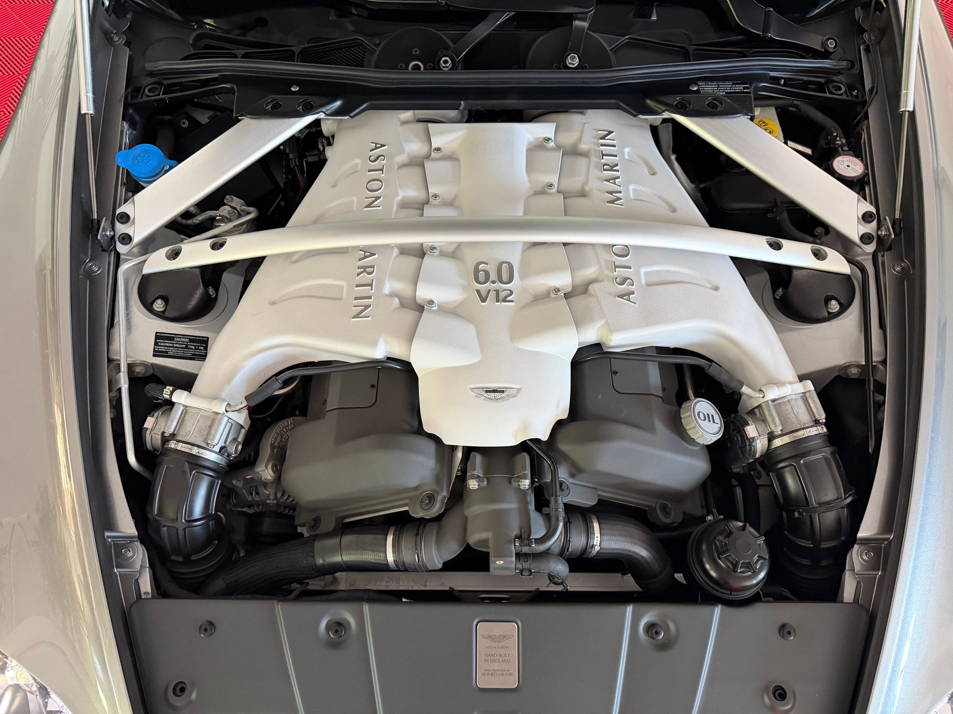 ASTON MARTIN V12 Vantage 5.9 Nr. 77 of 101-image-4