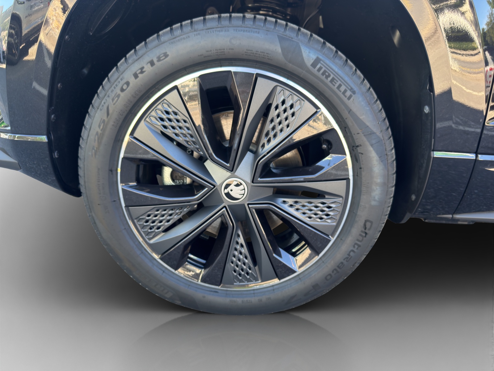 SKODA Karoq 2.0 TSI Dynamic Limited Edition 4x4 DSG-image-13