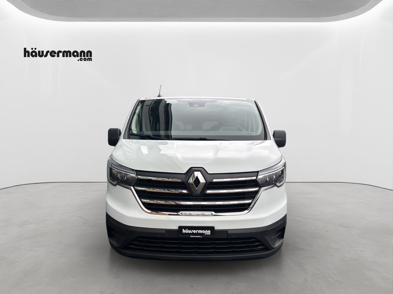 RENAULT Trafic Passenger 2.0 dCi Blue 110 Zen-image-9