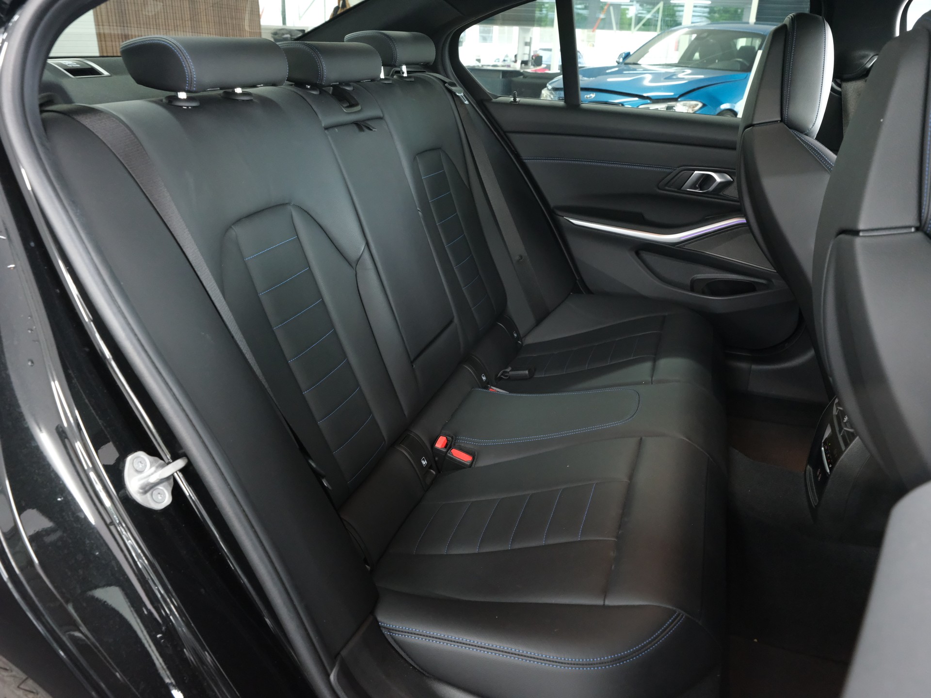 BMW M340d xDrive 48V Steptronic M Sport Pro *Schiebedach* *Widescreen* *Carbon Packet*-image-20