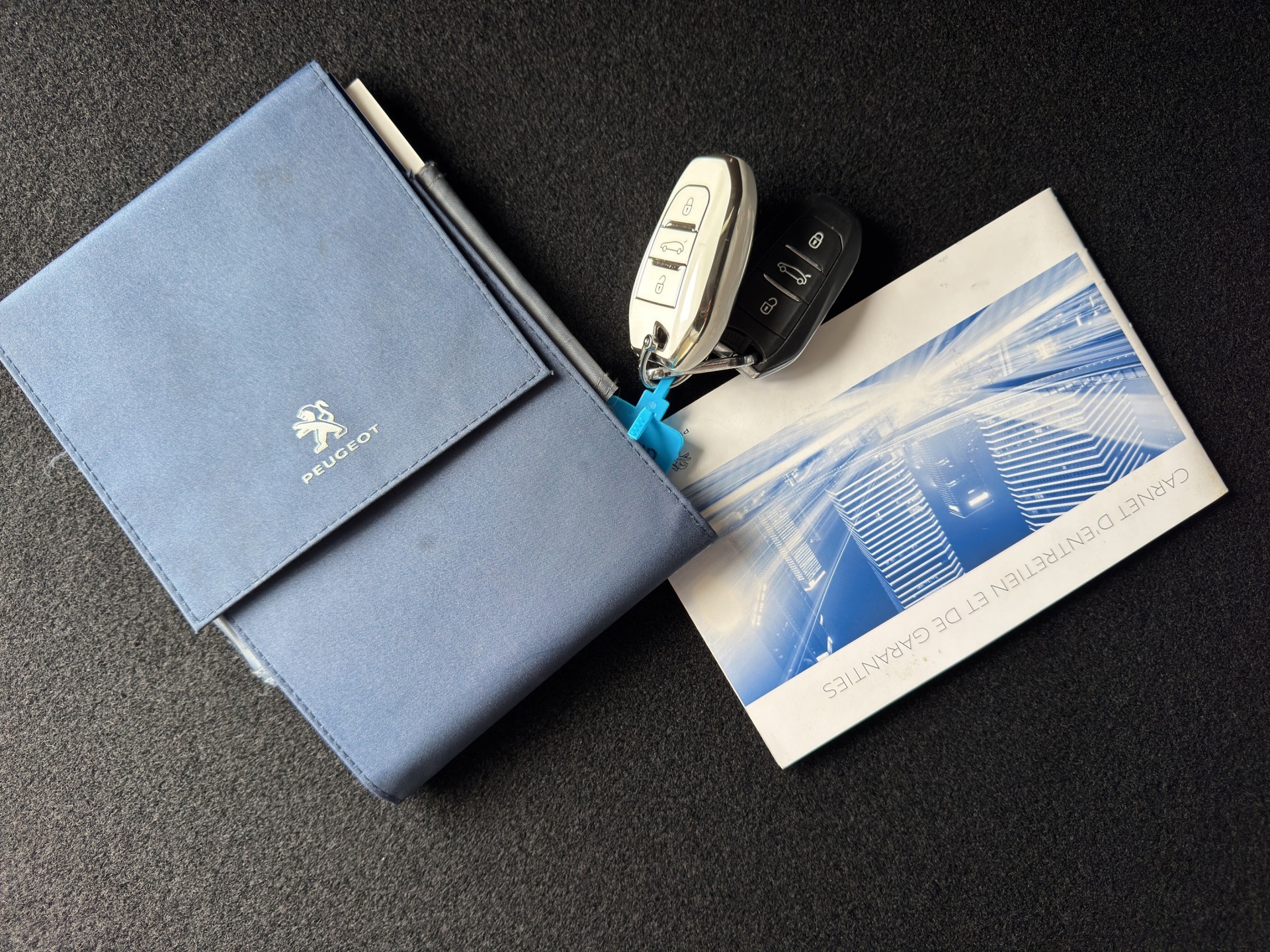 PEUGEOT 3008 1.5 BlueHDi GT Line EAT8 //Pack City 2/Pack Cuir/Toit panoramique ouvrant/-image-13