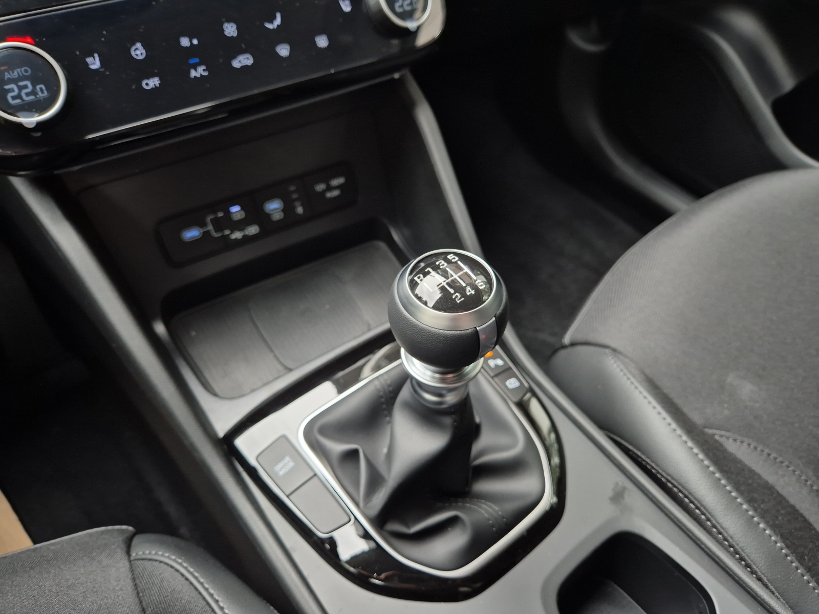 HYUNDAI Tucson 1.6 T-GDi Amplia 2WD-image-11