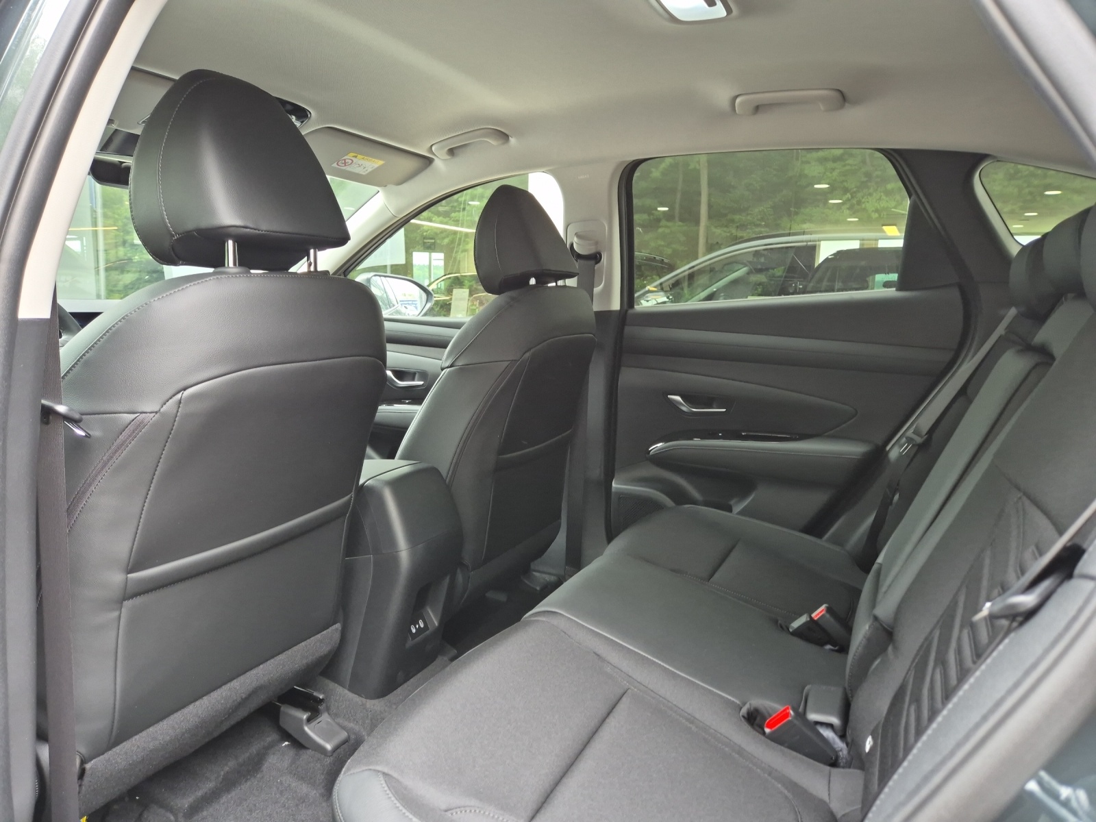 HYUNDAI Tucson 1.6 T-GDi Amplia 2WD-image-8