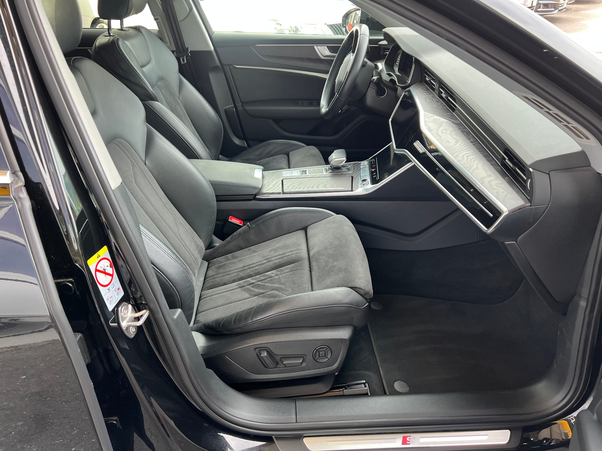 AUDI A6 Avant 55 TFSI S-Line Sport 4x4 S-tronic ** Navi * Head-Up Display * Teilleder * Matrix LED * 12/24 Mt. Garantie möglich ***-image-10
