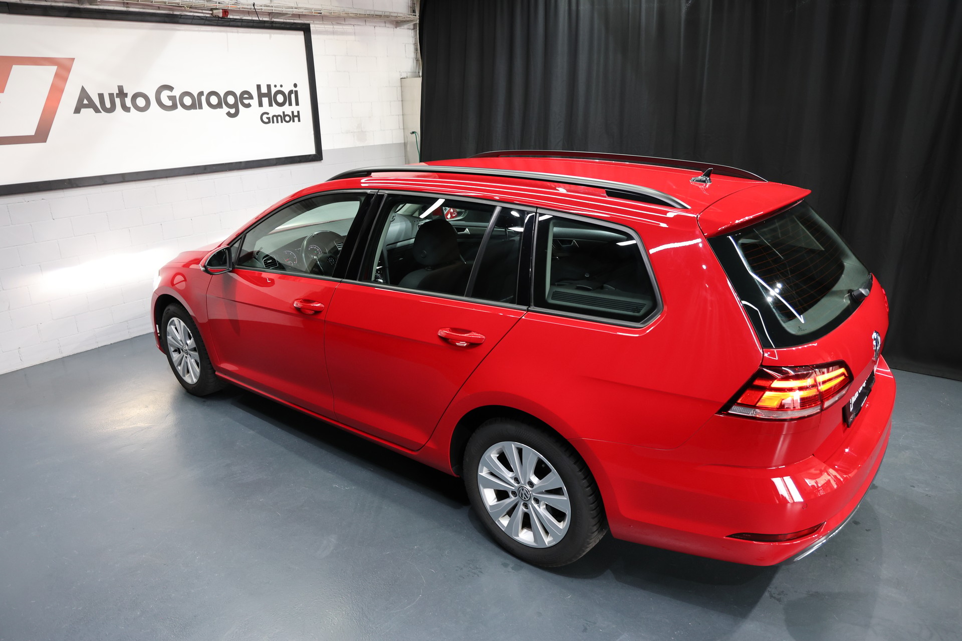 VW Golf Variant 2.0 TDI Comfortline DSG LED-image-15