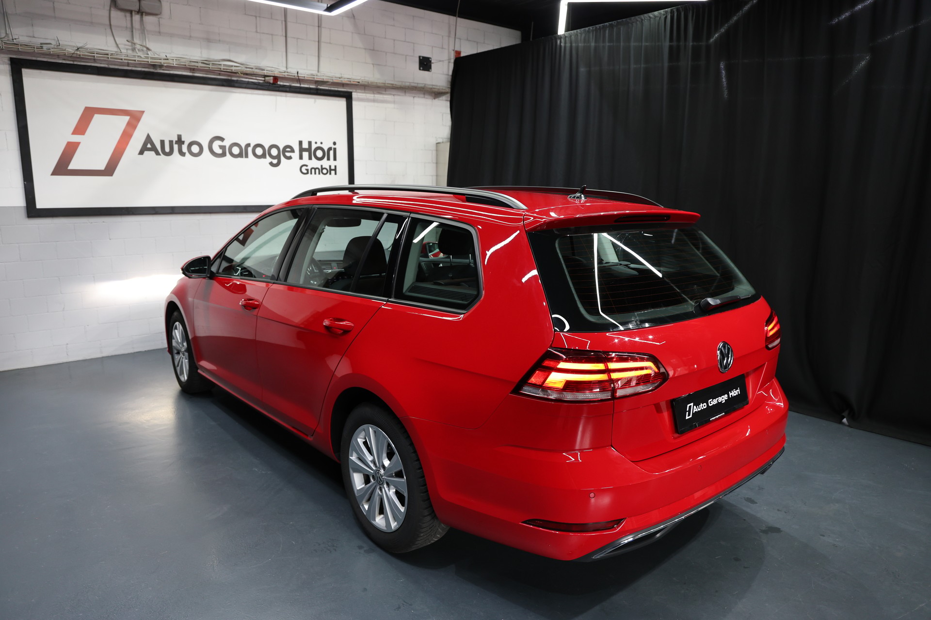 VW Golf Variant 2.0 TDI Comfortline DSG LED-image-14