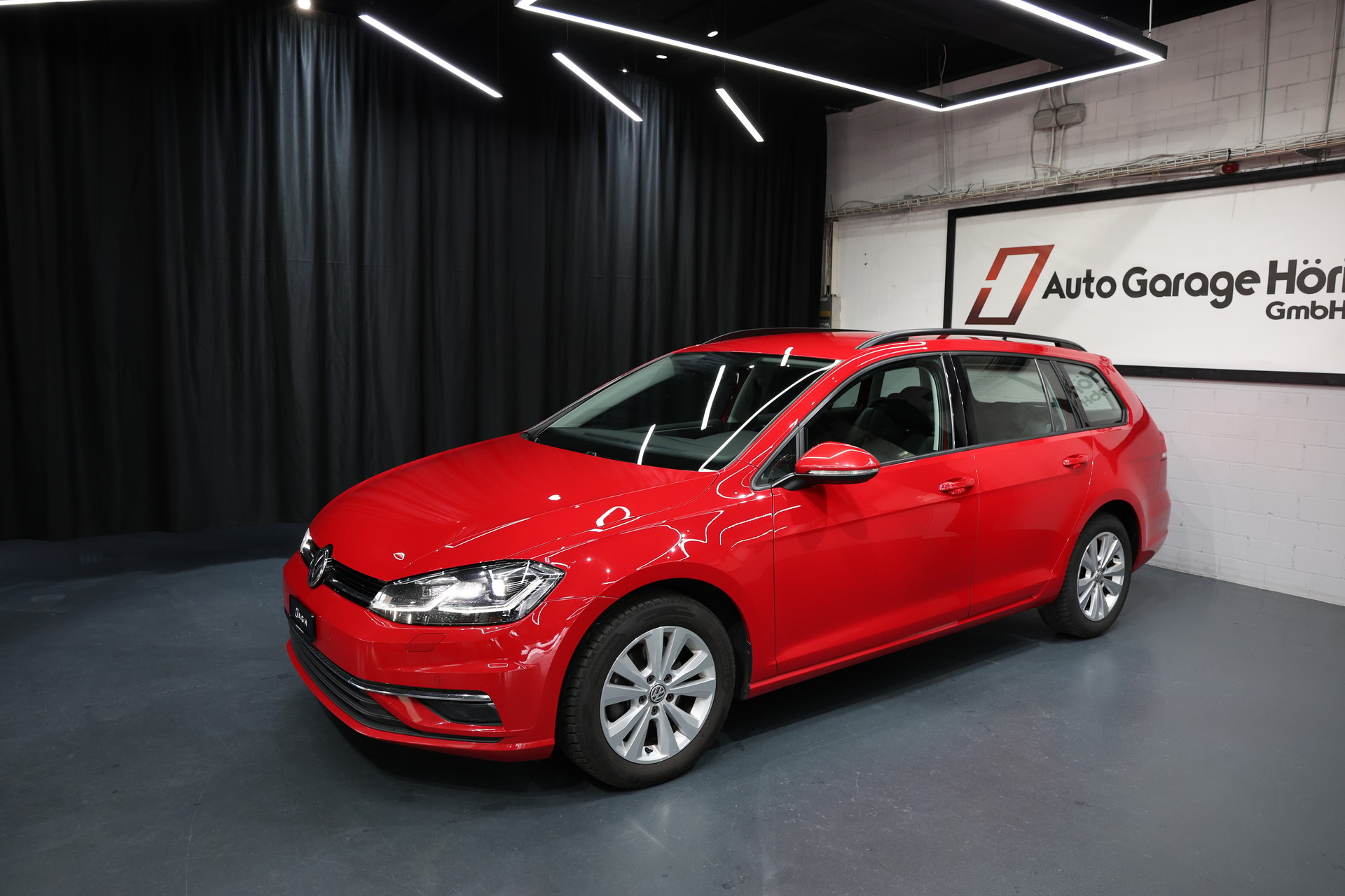VW Golf Variant 2.0 TDI Comfortline DSG LED-image-2