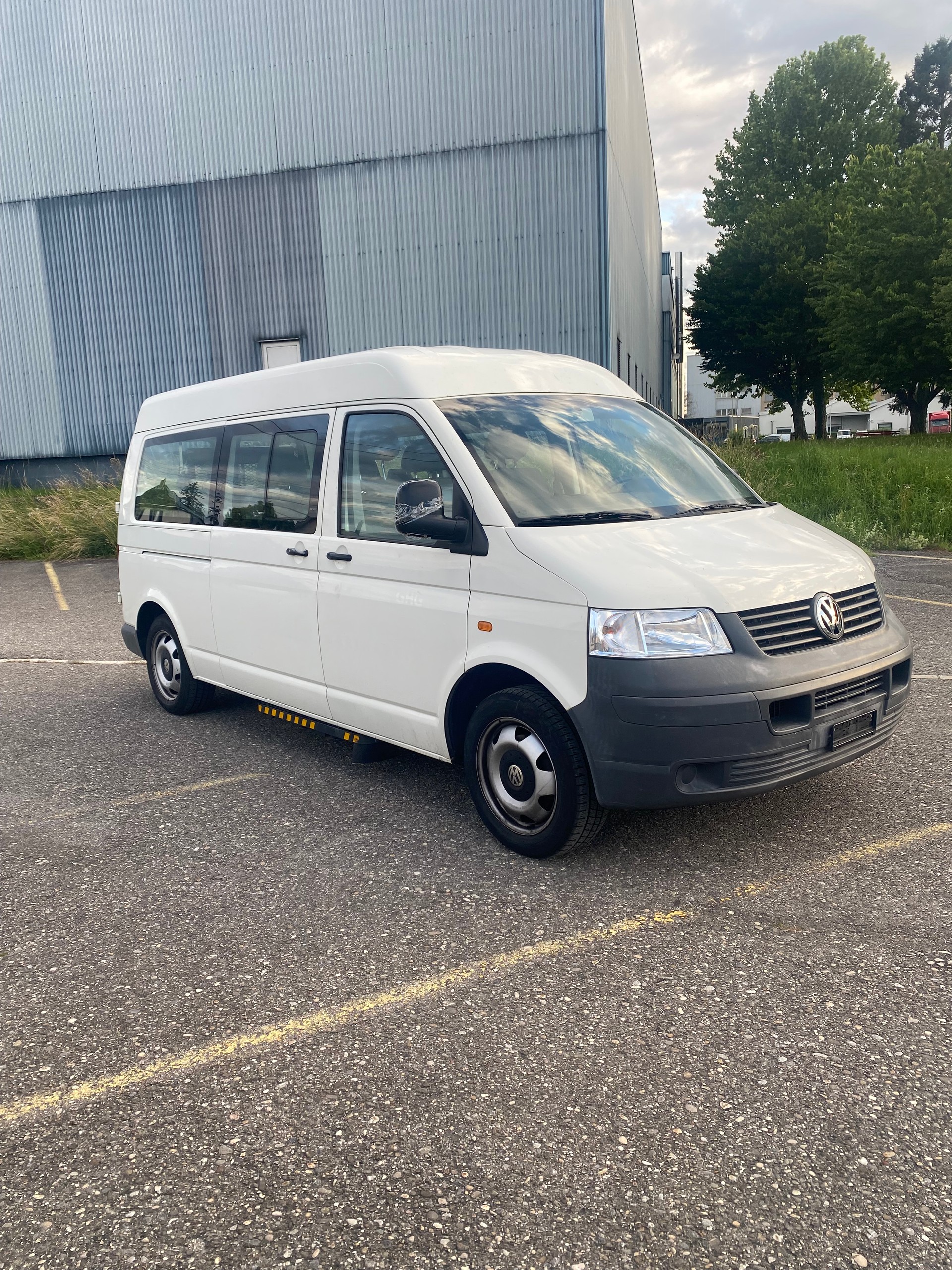 VW T5 Caravelle Trend 2.5 TDI PD-image-1