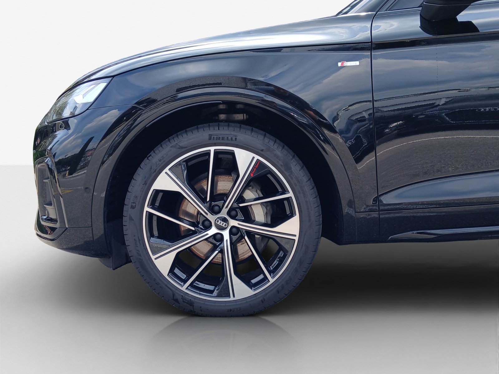 AUDI Q5 55 TFSI e PHEV S line quattro S-tronic-image-13