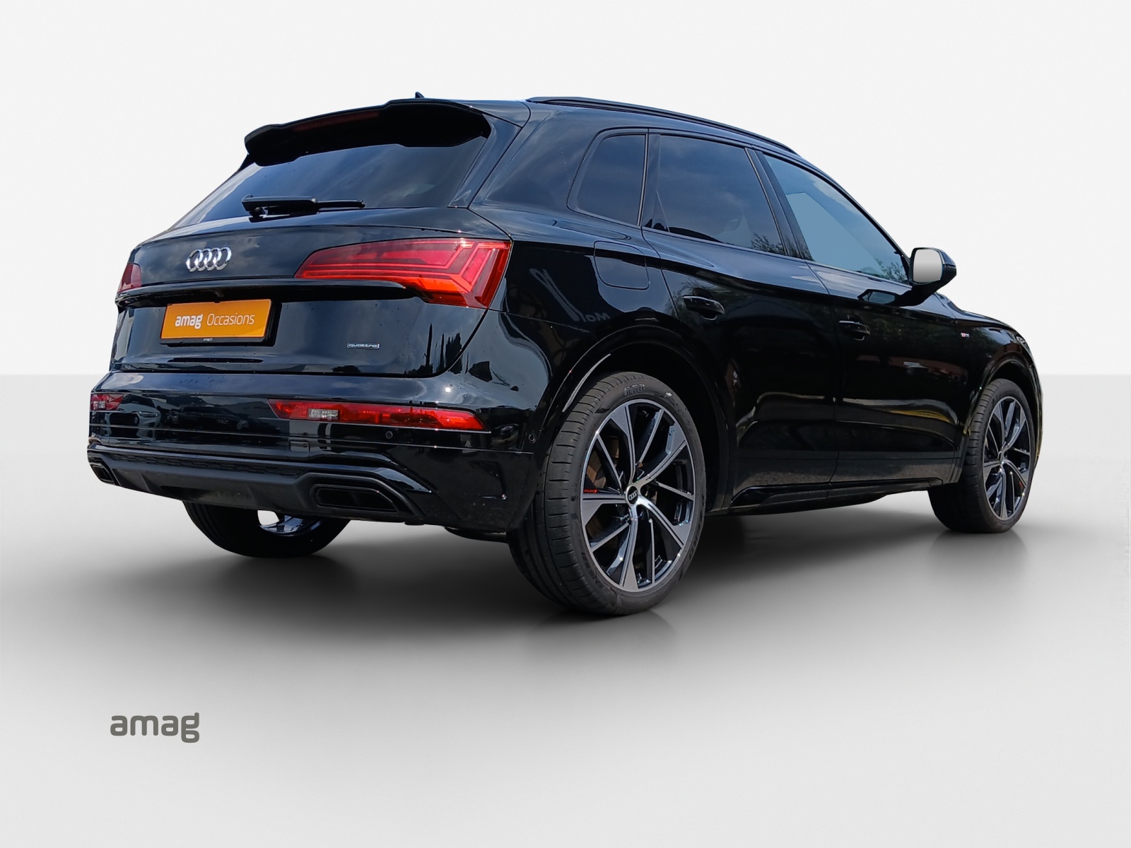 AUDI Q5 55 TFSI e PHEV S line quattro S-tronic-image-4