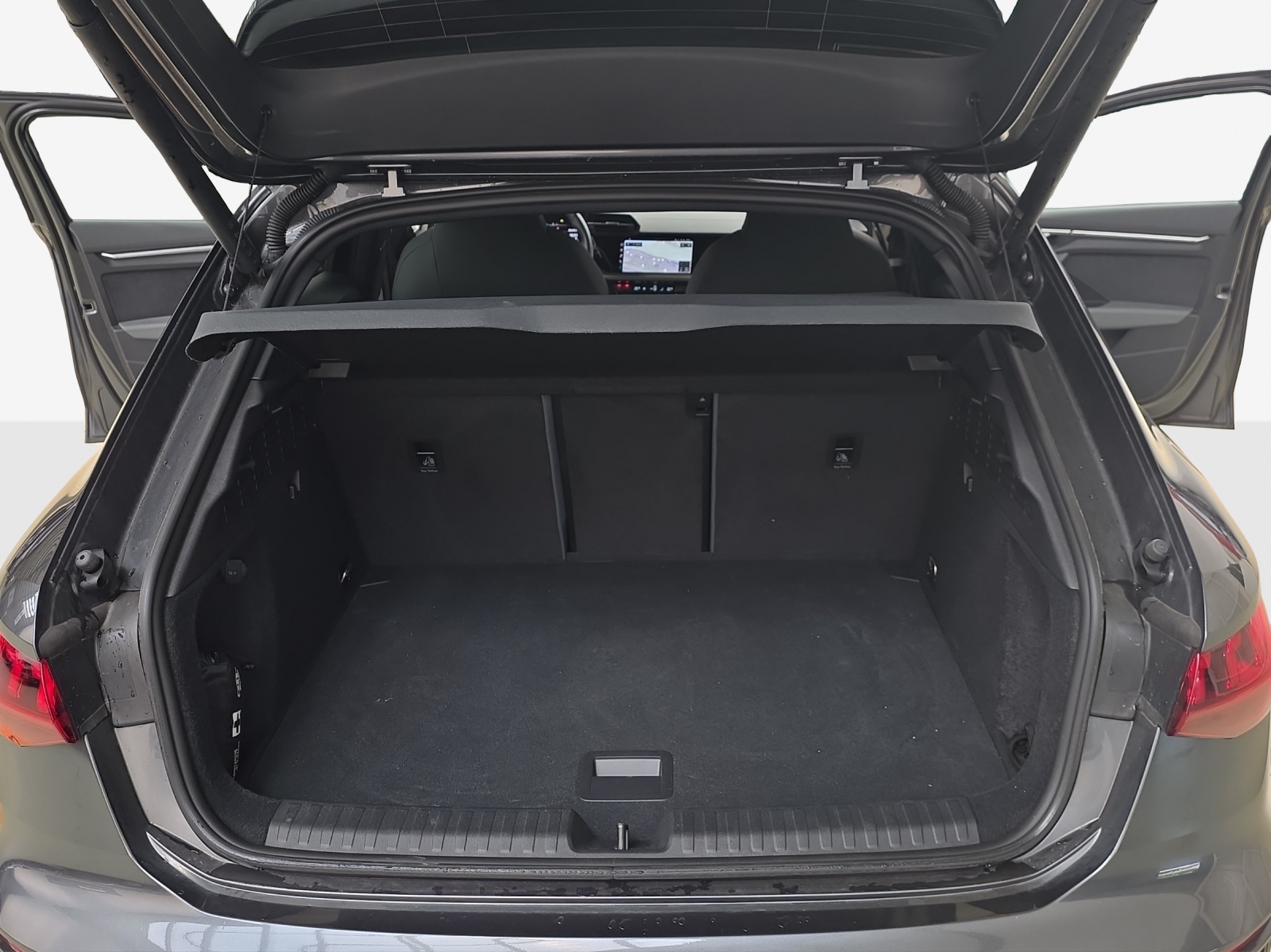 AUDI S3 Sportback 2.0 TFSI quattro S-tronic-image-12