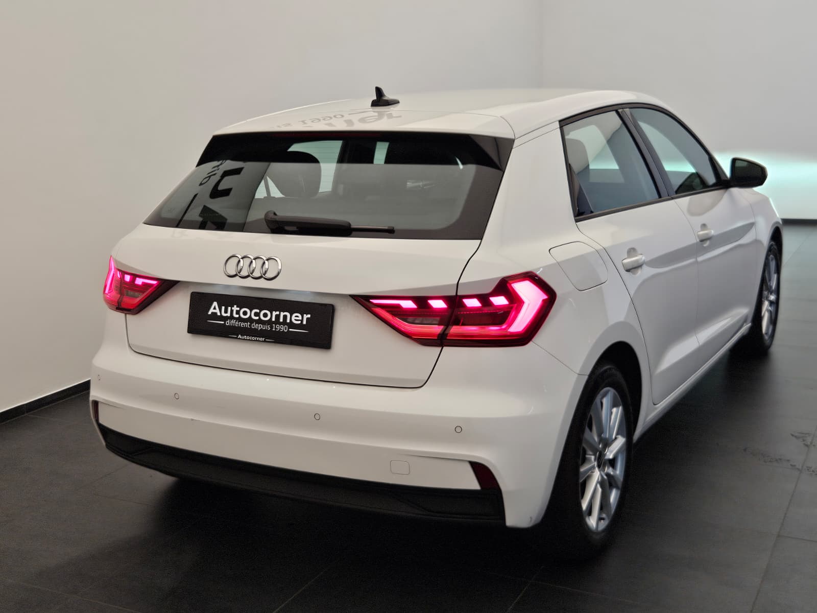 AUDI A1 Sportback 30 TFSI-image-6