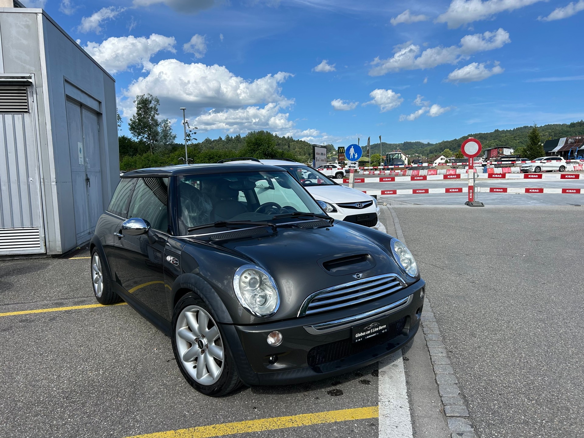 MINI Cooper S-image-1