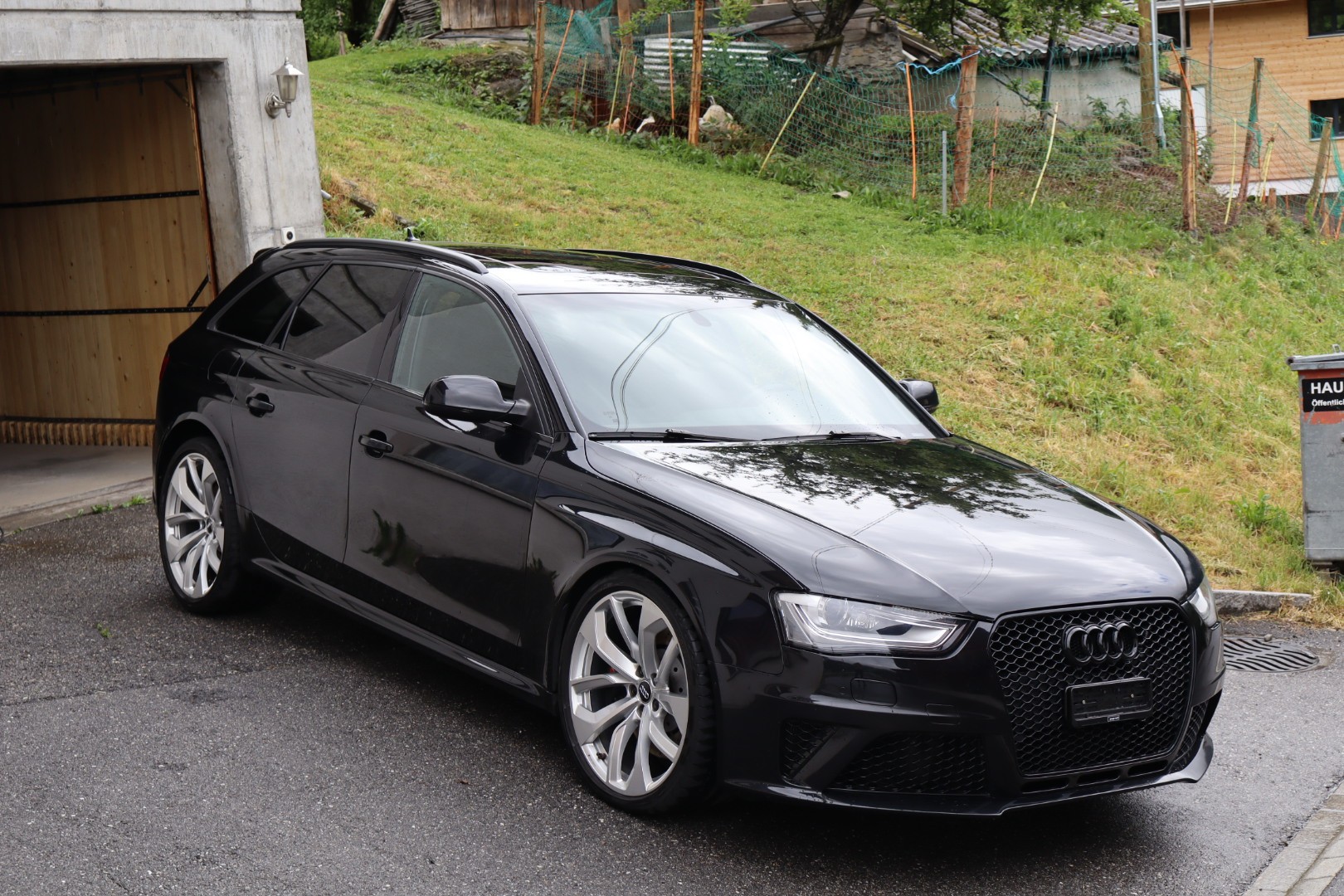 AUDI QUATTRO RS4 Avant 4.2 FSI-image-1