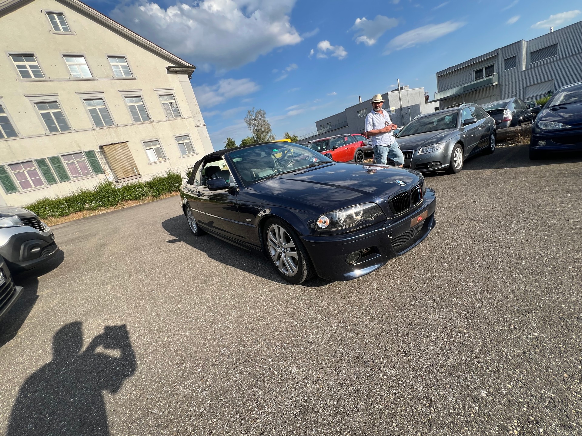 BMW 330Ci Cabriolet-image-1