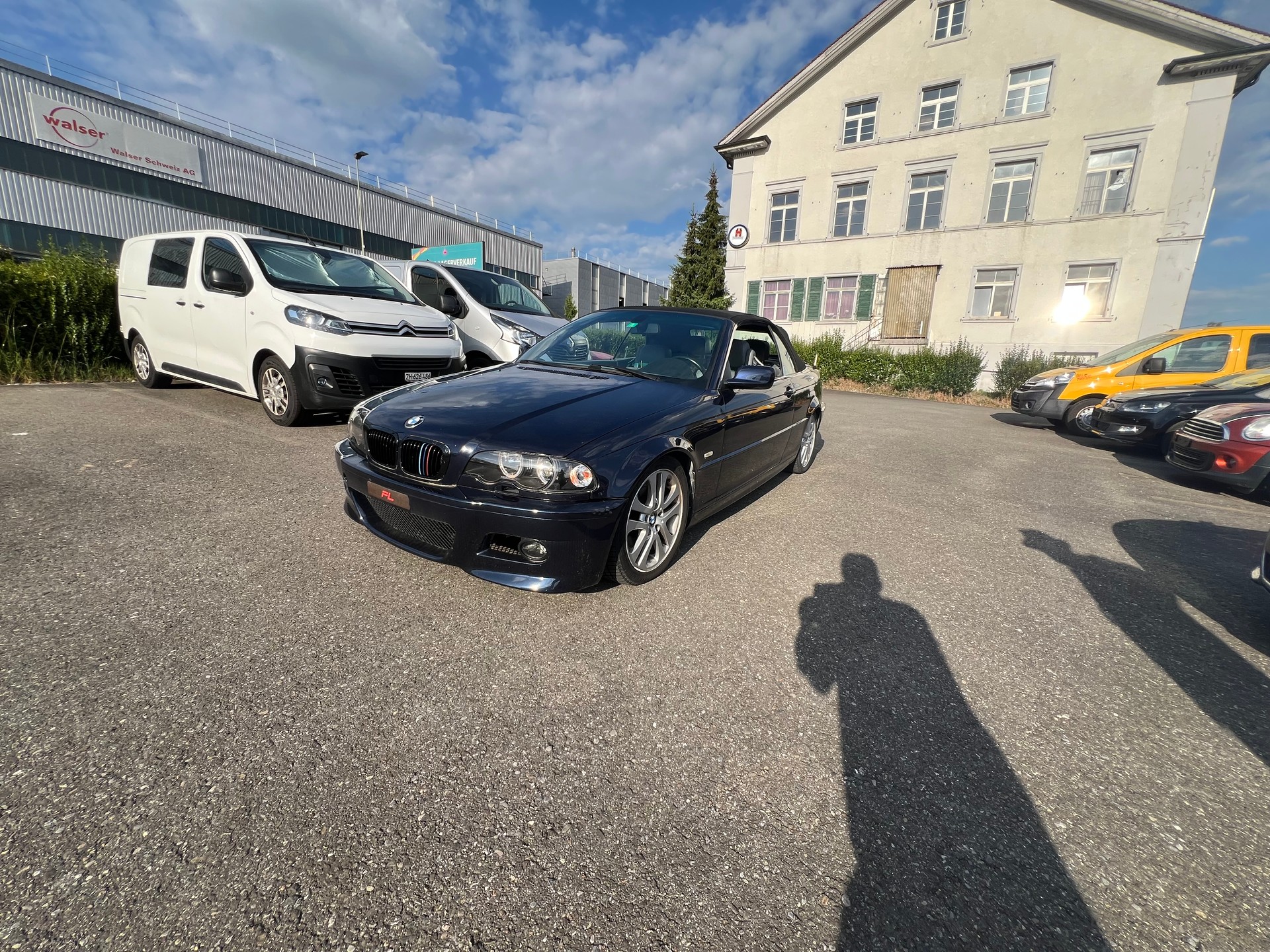 BMW 330Ci Cabriolet-image-0
