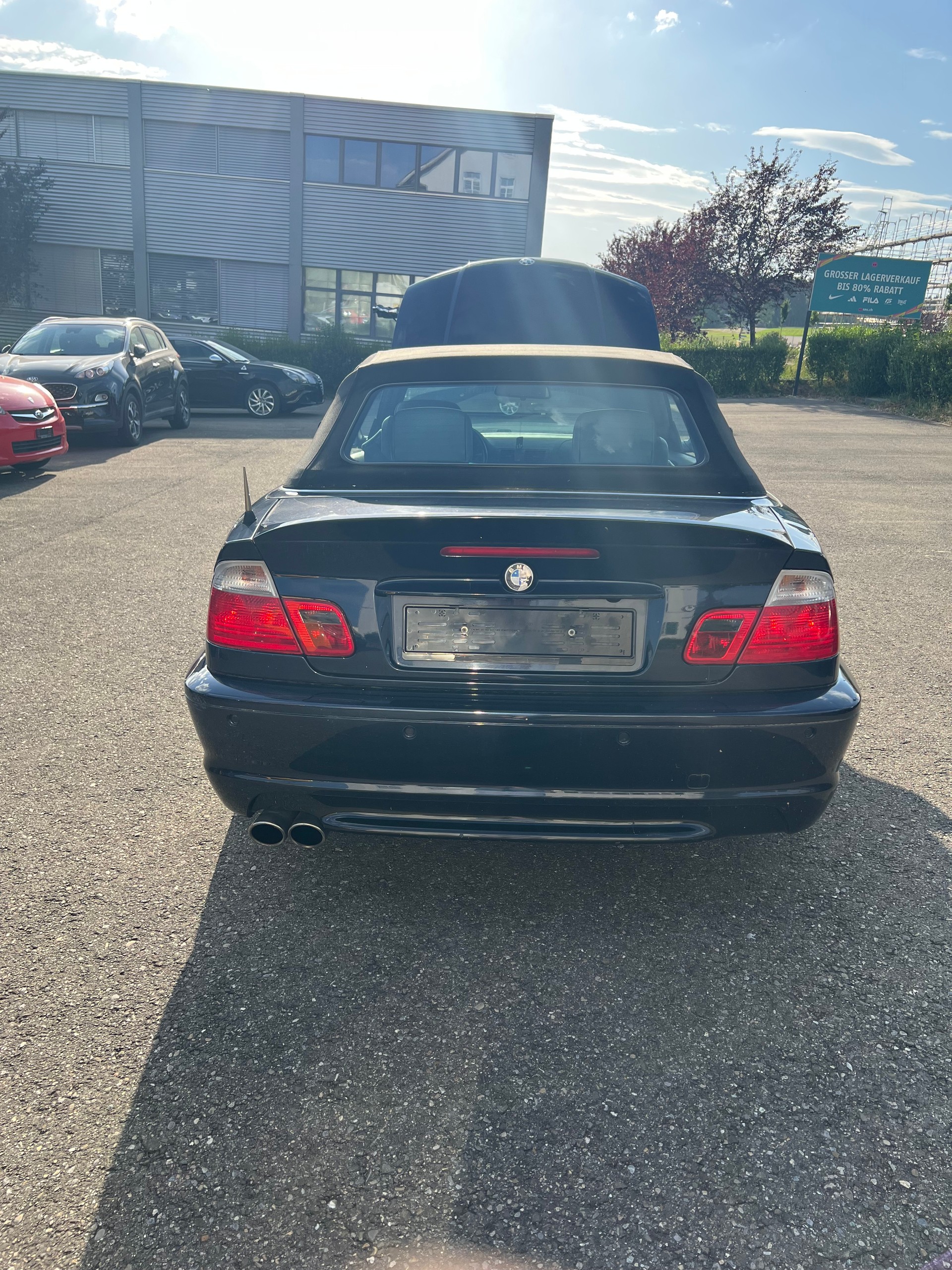 BMW 330Ci Cabriolet-image-4
