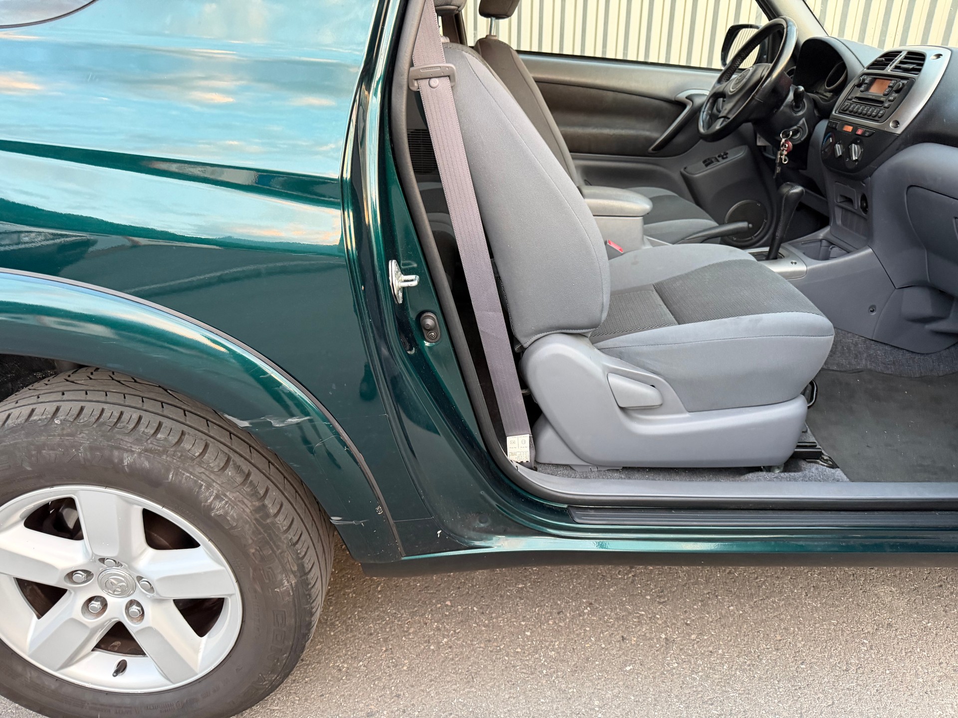 TOYOTA RAV-4 2.0 16V Linea Sol PROBLÈME BOITE VITESSE-image-24