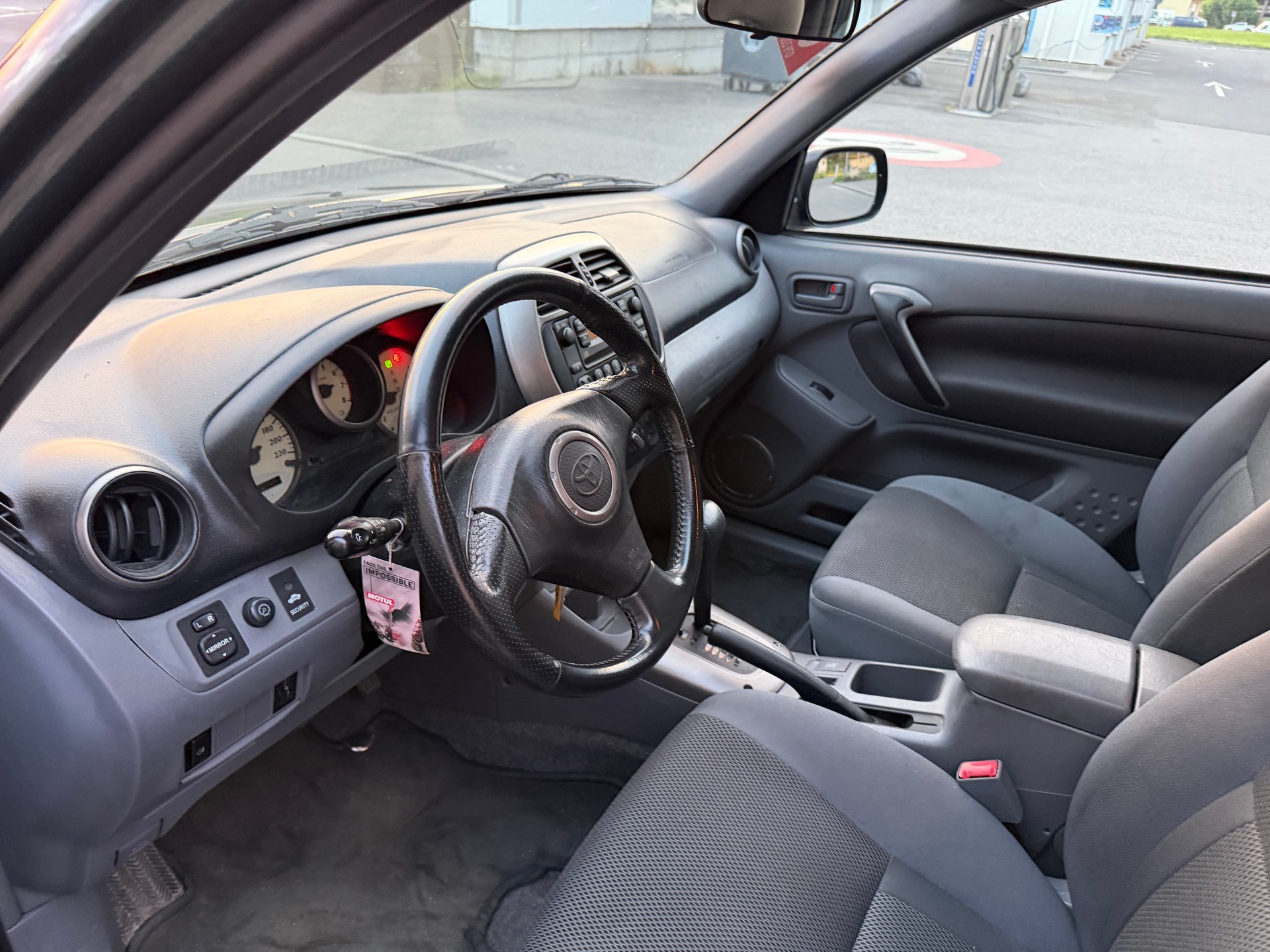 TOYOTA RAV-4 2.0 16V Linea Sol PROBLÈME BOITE VITESSE-image-16