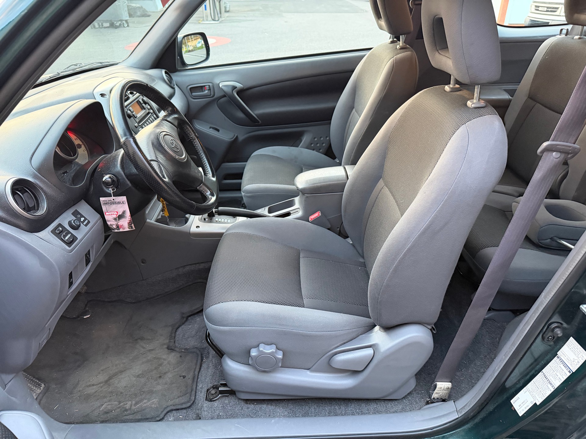 TOYOTA RAV-4 2.0 16V Linea Sol PROBLÈME BOITE VITESSE-image-15