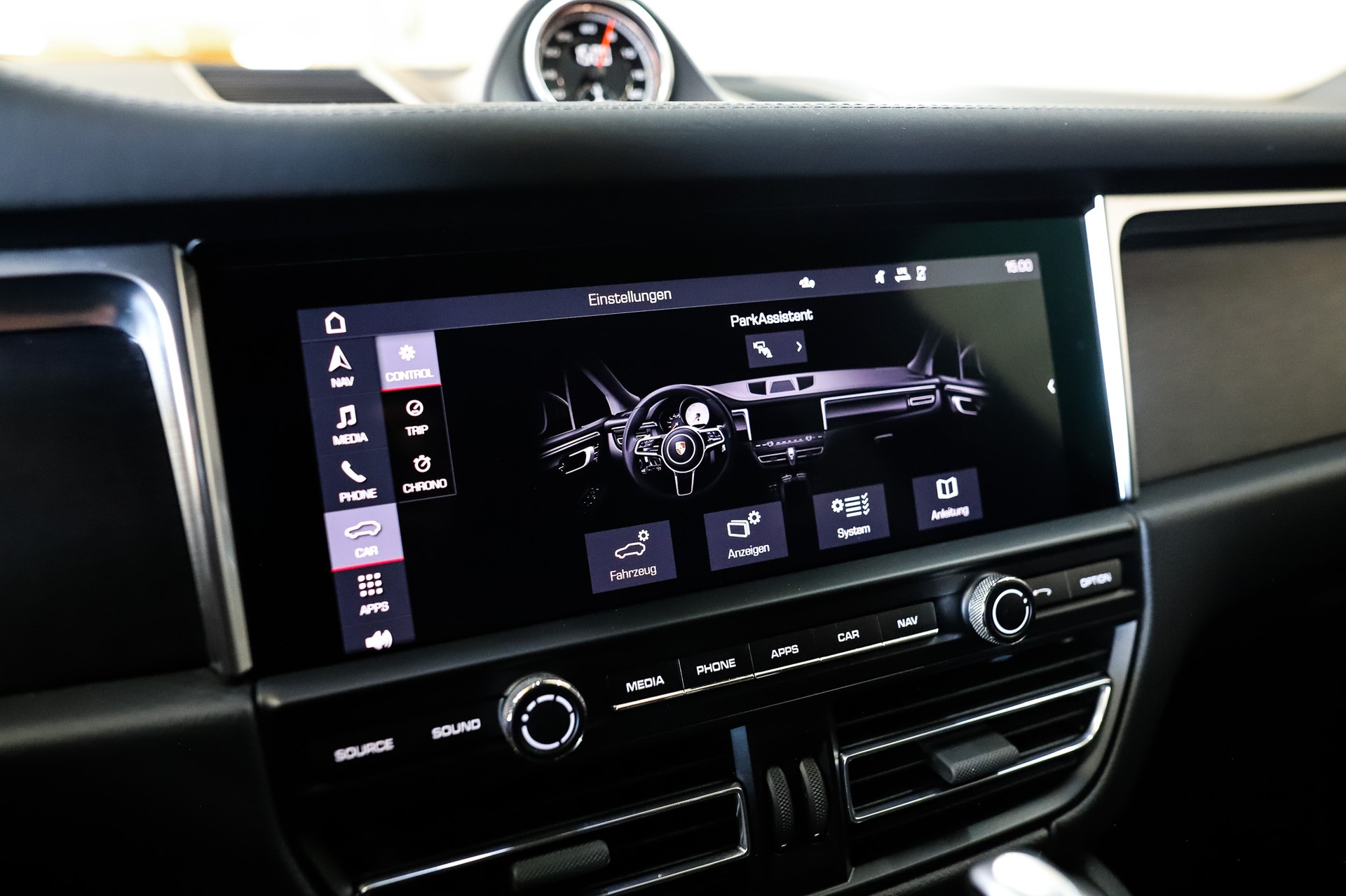 PORSCHE Macan GTS PDK-image-15