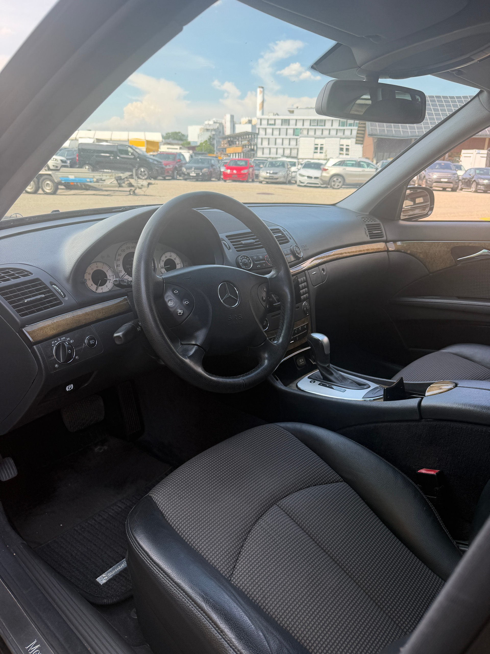 MERCEDES-BENZ E 200 Kompressor Avantgarde-image-7