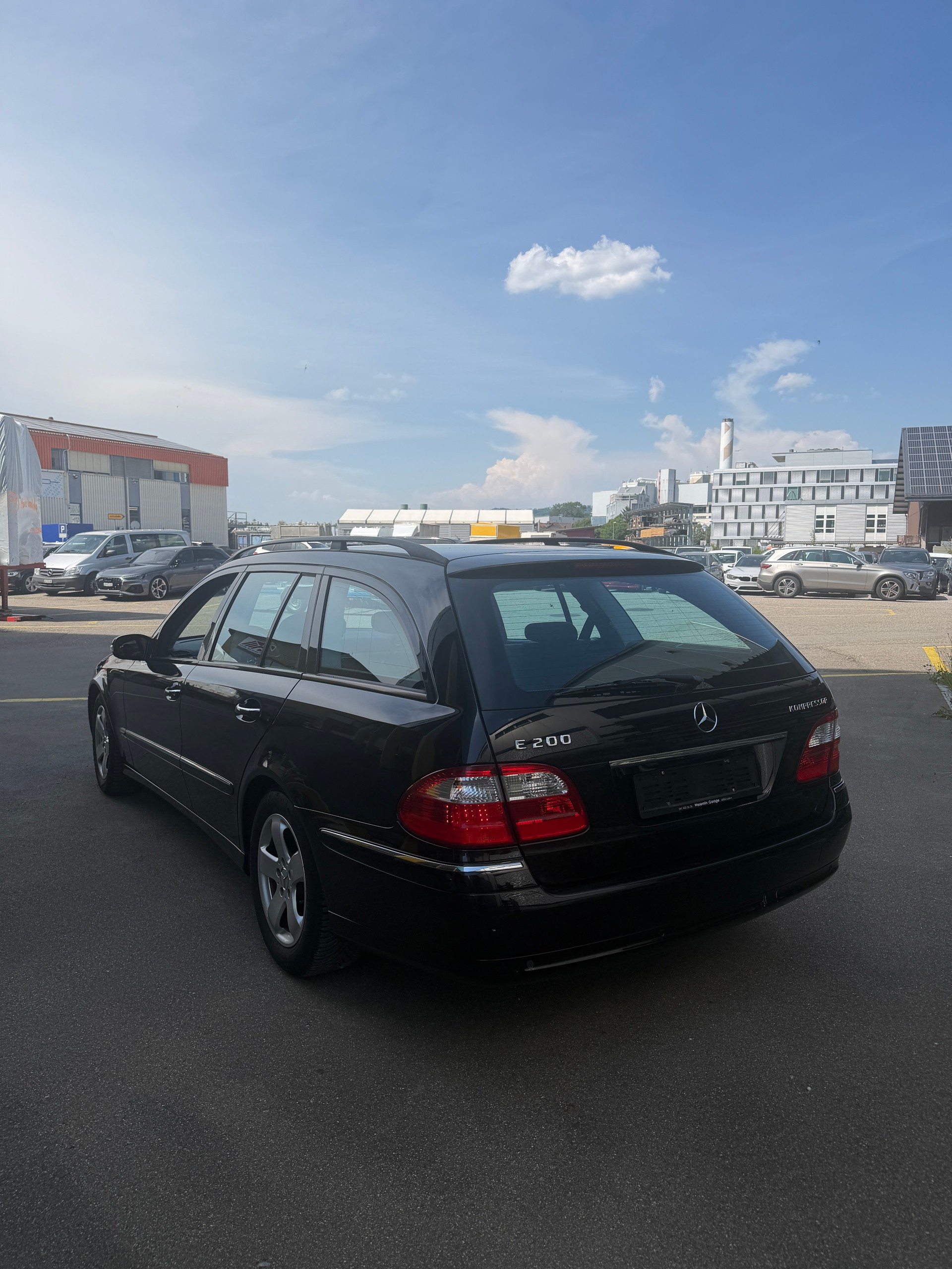 MERCEDES-BENZ E 200 Kompressor Avantgarde-image-3